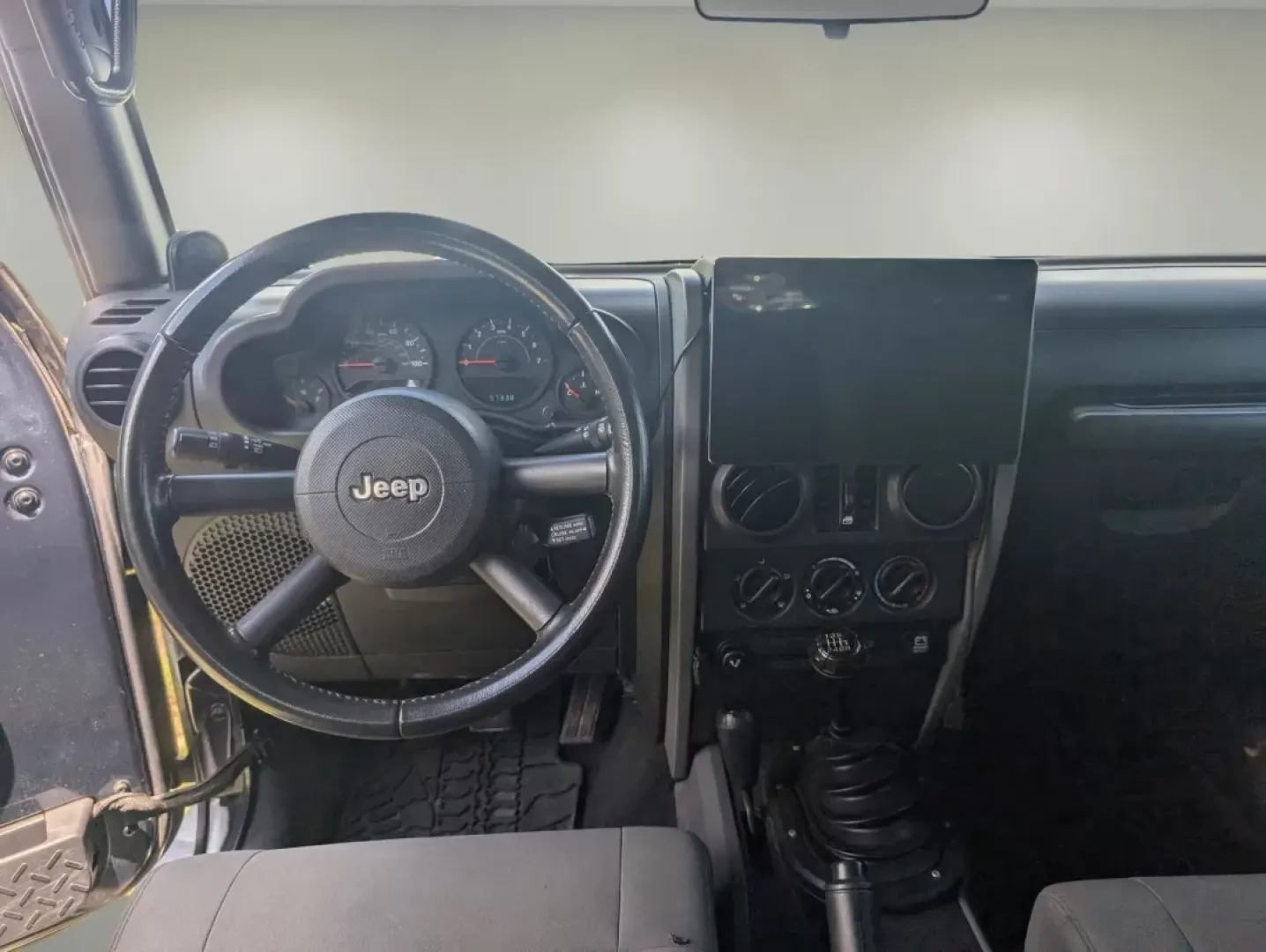 2008 /Dark/Medium Slate Gray Jeep Wrangler Unlimited X (1J4GA39168L) with an Other engine, located at 1430 Gateway Drive, Opelika, AL, 36801, (334) 239-0944, 32.637871, -85.409790 - **Adventure Awaits: Own the 2008 Jeep Wrangler Unlimited X Today!**<br /> <br /> Are you ready to break free from the mundane and embrace a lifestyle of adventure? Look no further than this stunning 2008 Jeep Wrangler Unlimited X, available now at Gils Auto in Phenix City, AL. Whether you're navigat - Photo#11