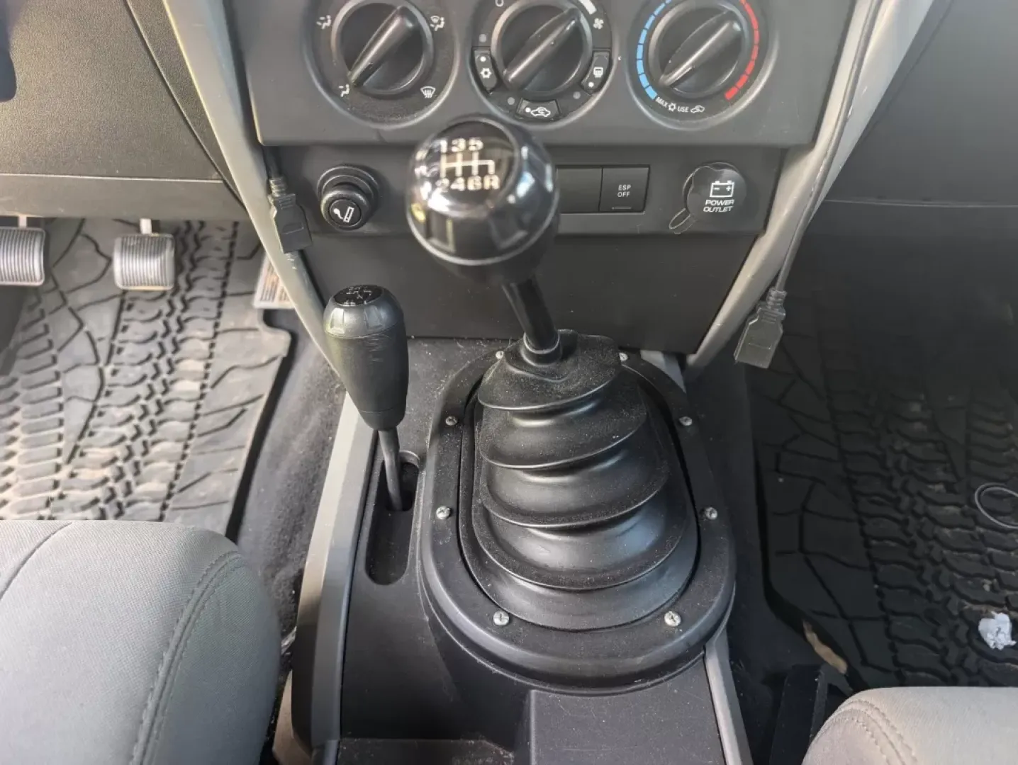 2008 /Dark/Medium Slate Gray Jeep Wrangler Unlimited X (1J4GA39168L) with an Other engine, located at 1430 Gateway Drive, Opelika, AL, 36801, (334) 239-0944, 32.637871, -85.409790 - **Adventure Awaits: Own the 2008 Jeep Wrangler Unlimited X Today!**<br /> <br /> Are you ready to break free from the mundane and embrace a lifestyle of adventure? Look no further than this stunning 2008 Jeep Wrangler Unlimited X, available now at Gils Auto in Phenix City, AL. Whether you're navigat - Photo#13