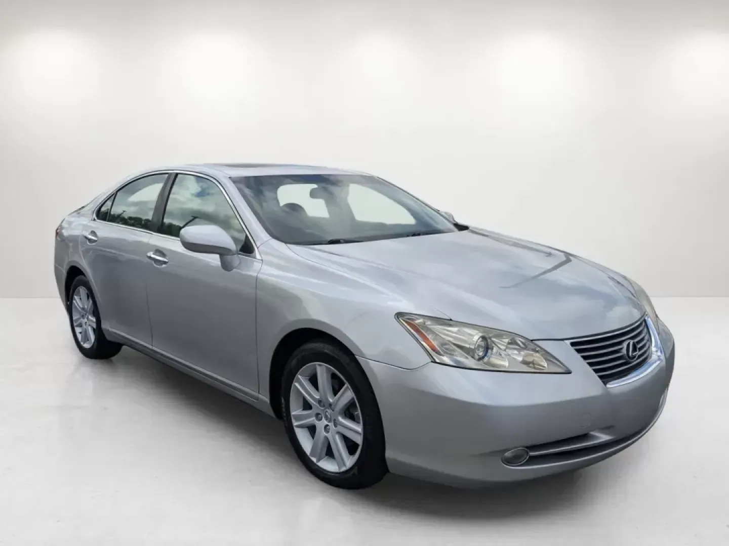 2008 Lexus ES 350 (JTHBJ46G582) with an Other engine, located at 7000 Northlake Connector, Columbus, GA, 31904, (706) 987-8085, 32.524975, -84.978134 - **Elevate Your Driving Experience with this 2008 Lexus ES 350 Perfect for Your Everyday Adventures!**<br /> <br /> If you're searching for a vehicle that combines luxury with practicality, look no further than this stunning 2008 Lexus ES 350, now available at Gils Auto in Columbus, GA. Perfect for - Photo#2