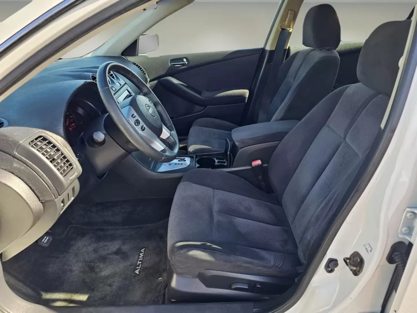 2008 Nissan Altima 2.5 S (1N4AL21E18N) with an Other engine, located at 521 Old Farm Lane Rd, Prattville, AL, 36066, (334) 325-1505, 32.482460, -86.416367 - Introducing the 2008 Nissan Altima the ideal sedan for budget-conscious buyers looking for reliability and comfort without breaking the bank. Perfect for daily commutes or weekend getaways, this vehicle brings together practicality, style, and efficiency. At Gils Auto in Phenix City, AL, we special - Photo#9