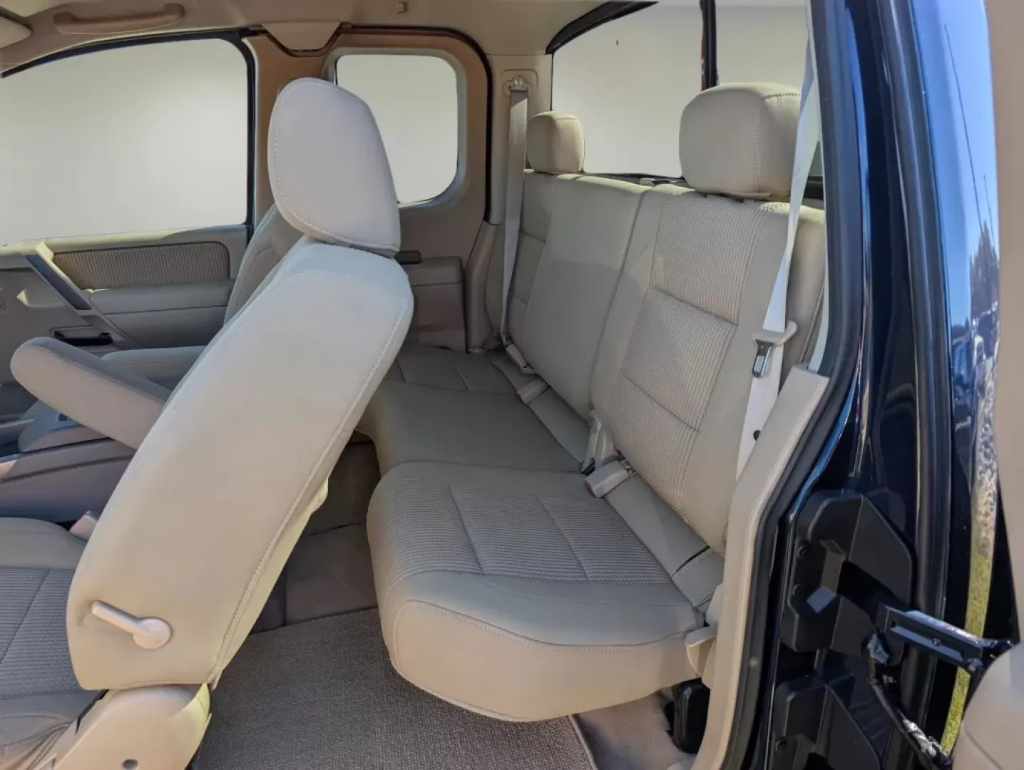 2008 Nissan TITAN SE; LE; XE (1N6BA06A58N) with an Other engine, located at 1430 Gateway Drive, Opelika, AL, 36801, (334) 239-0944, 32.637871, -85.409790 - **Elevate Your Adventures with the 2008 Nissan TITAN SE: Perfect for Weekend Getaways and Daily Drives!**<br /> <br /> Are you ready to take your weekend adventures to the next level? Whether you're planning a trip to Lake Harding or need a reliable vehicle for your daily commute, the 2008 Nissan TI - Photo#15