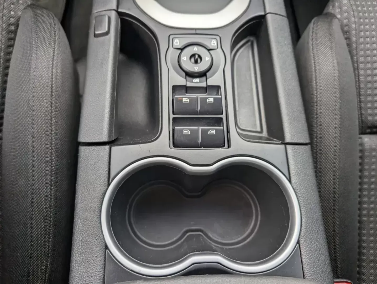 2008 Panther Black Metallic /Onyx Pontiac G8 (6G2ER57798L) with an Gas V6 3.6L/217 engine, 5-Speed Automatic w/OD, Electronic transmission, located at 7000 Northlake Connector, Columbus, GA, 31904, (706) 987-8085, 32.524975, -84.978134 - 2008 Pontiac G8 - Photo#12