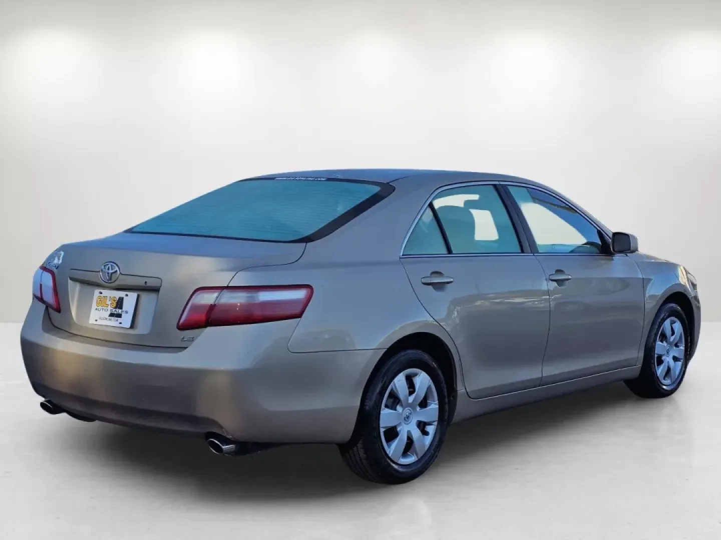 2008 Toyota Camry LE (4T1BK46K18U) with an Other engine, located at 7000 Northlake Connector, Columbus, GA, 31904, (706) 987-8085, 32.524975, -84.978134 - Are you in search of a reliable and stylish vehicle that fits seamlessly into your everyday lifestyle? Look no further than this 2008 Toyota Camry, perfect for both urban commuting and family adventures. This versatile sedan combines comfort, efficiency, and safety, making it ideal for growing famil - Photo#5