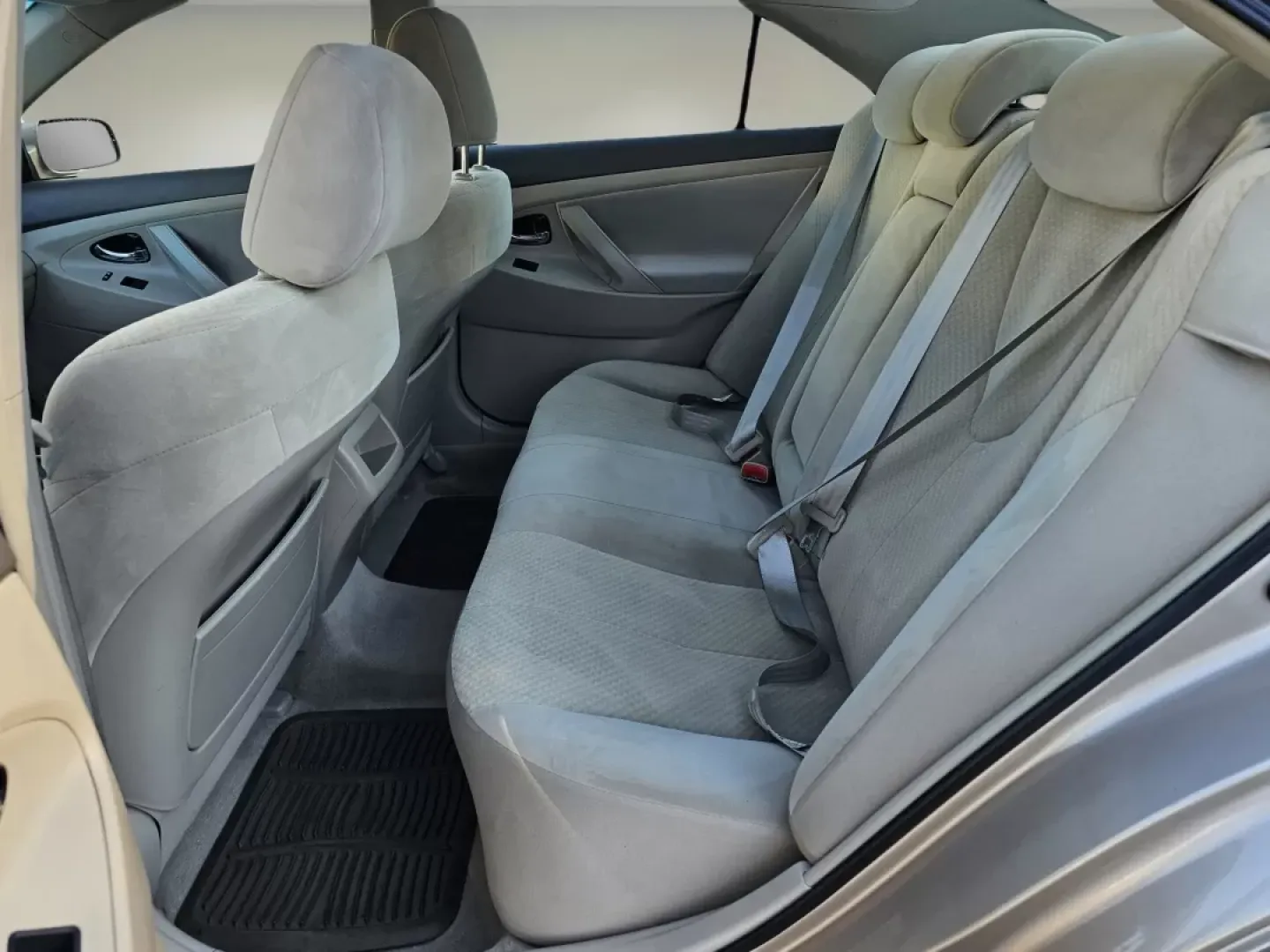 2008 Toyota Camry LE (4T1BK46K18U) with an Other engine, located at 7000 Northlake Connector, Columbus, GA, 31904, (706) 987-8085, 32.524975, -84.978134 - Are you in search of a reliable and stylish vehicle that fits seamlessly into your everyday lifestyle? Look no further than this 2008 Toyota Camry, perfect for both urban commuting and family adventures. This versatile sedan combines comfort, efficiency, and safety, making it ideal for growing famil - Photo#15