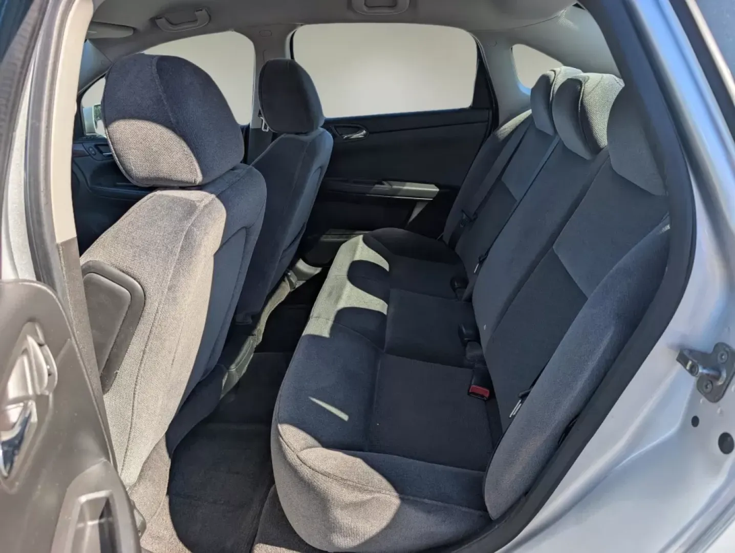 2009 /Ebony Chevrolet Impala 3.5L LT (2G1WT57N991) with an Other engine, located at 3959 U.S. 80 W, Phenix City, AL, 36870, (334) 297-4885, 32.469296, -85.135185 - Elevate your daily commute or family road trips with the 2009 Chevrolet Impala LT-a perfect balance of comfort, reliability, and style. This sedan is not just a car; it's your ticket to enjoyable journeys, whether you're navigating the busy streets of Prattville or exploring the scenic routes of Ala - Photo#11