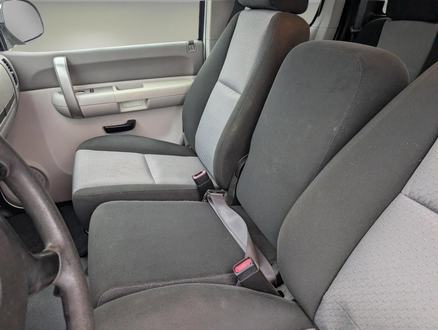2009 /Dark Titanium Chevrolet Silverado 1500 Work Truck (1GCEC19039Z) with an Gas/Ethanol V8 5.3L/323 engine, 4-Speed Automatic w/OD transmission, located at 3959 U.S. 80 W, Phenix City, AL, 36870, (334) 297-4885, 32.469296, -85.135185 - 2009 Chevrolet Silverado 1500 Work Truck - Photo#11