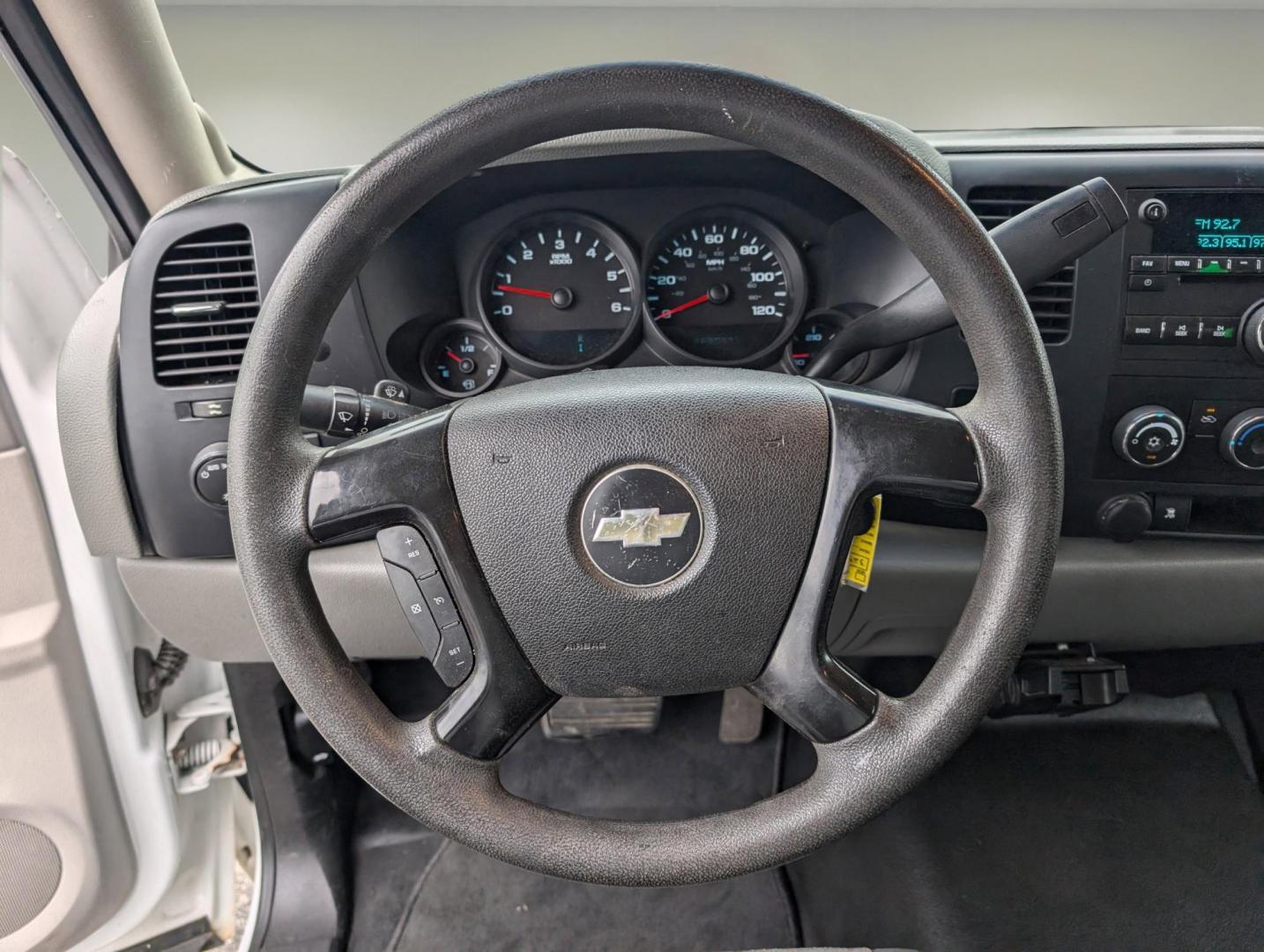 2009 /Dark Titanium Chevrolet Silverado 1500 Work Truck (1GCEC19039Z) with an Gas/Ethanol V8 5.3L/323 engine, 4-Speed Automatic w/OD transmission, located at 3959 U.S. 80 W, Phenix City, AL, 36870, (334) 297-4885, 32.469296, -85.135185 - 2009 Chevrolet Silverado 1500 Work Truck - Photo#16