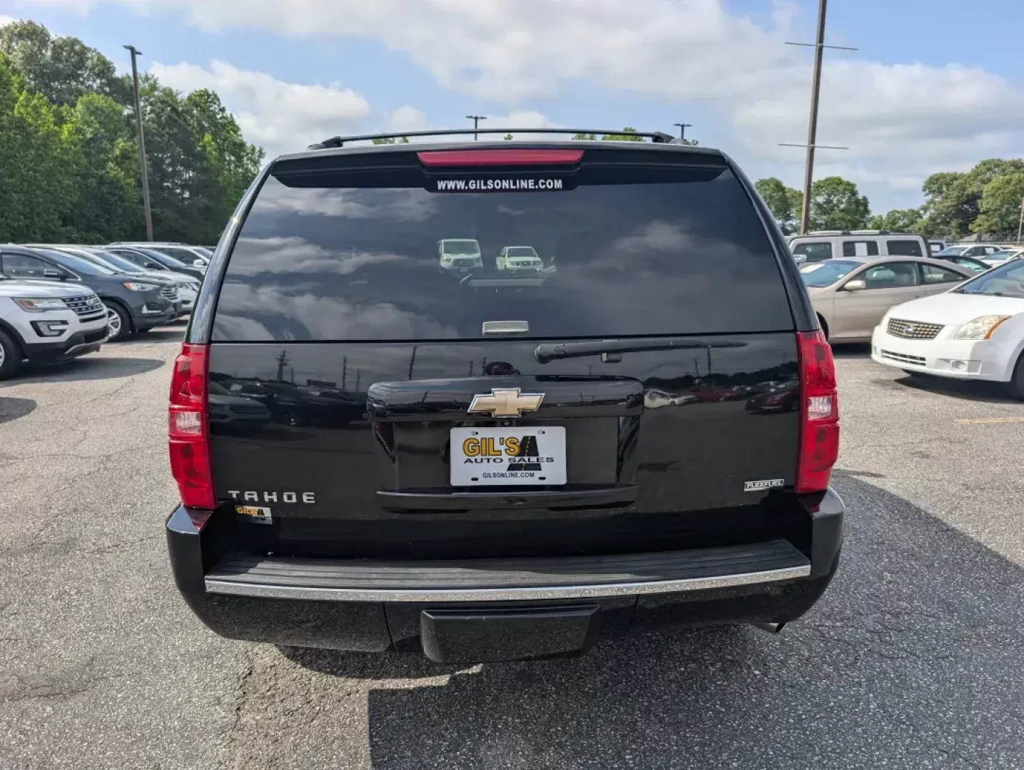 2009 /Light Cashmere/Dark Cashmere Chevrolet Tahoe LTZ (1GNFC33009R) with an Gas/Ethanol V8 5.3L/323 engine, 6-Speed Automatic w/OD transmission, located at 3959 U.S. 80 W, Phenix City, AL, 36870, (334) 297-4885, 32.469296, -85.135185 - 2009 Chevrolet Tahoe LTZ - Photo#5