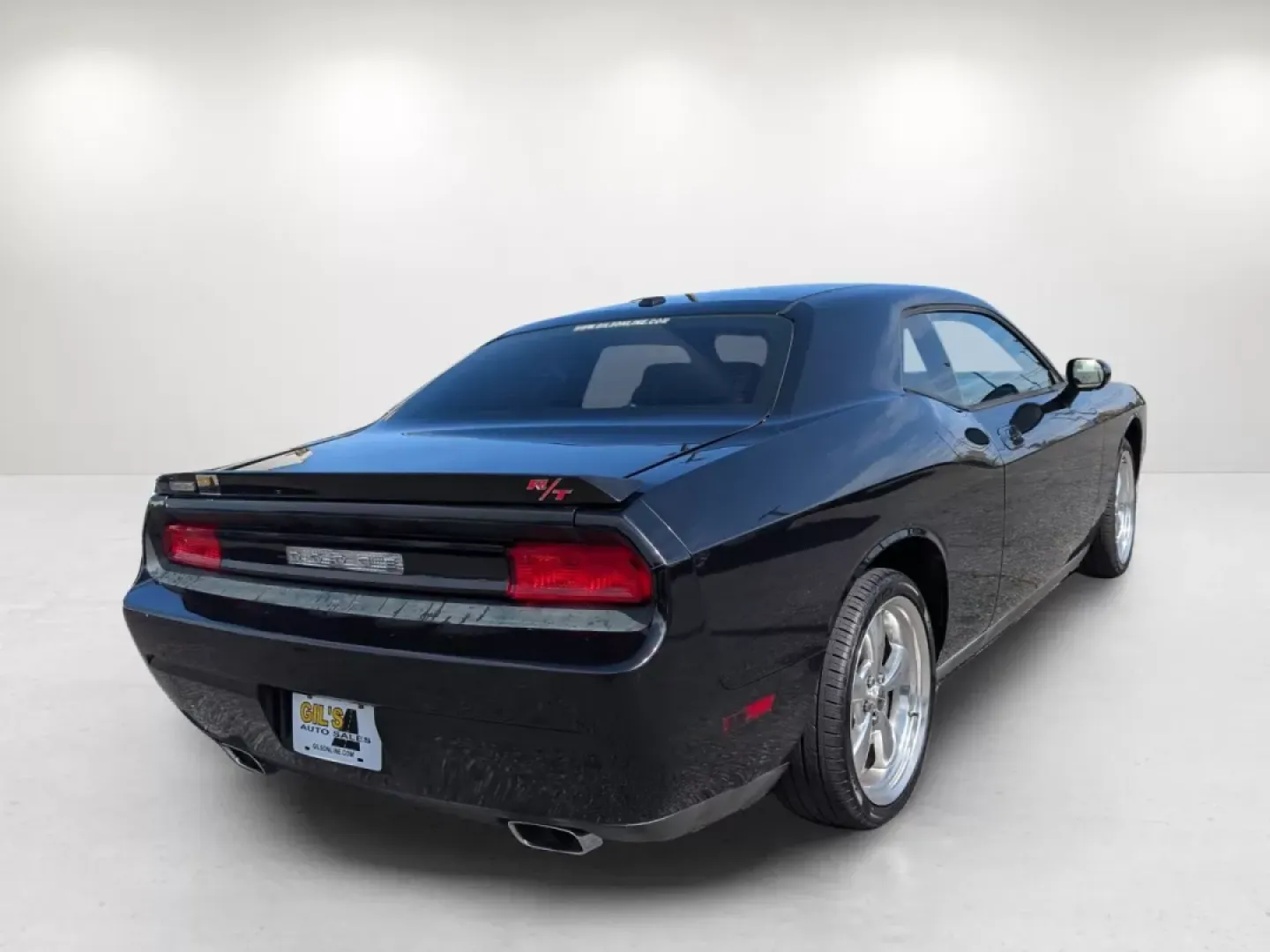 2009 /Dark Slate Gray Dodge Challenger R/T (2B3LJ54T59H) with an Other engine, located at 804 22nd Ave, Phenix City, AL, 36870, (334) 297-1860, 32.484749, -85.024475 - **Unleash the Thrill of the Open Road with This 2009 Dodge Challenger R/T at Gils Auto!**<br /> <br /> Are you looking for a vehicle that embodies power, style, and performance? This 2009 Dodge Challenger R/T is the perfect blend of muscle and modernity, making it an ideal choice for driving enthusi - Photo#4