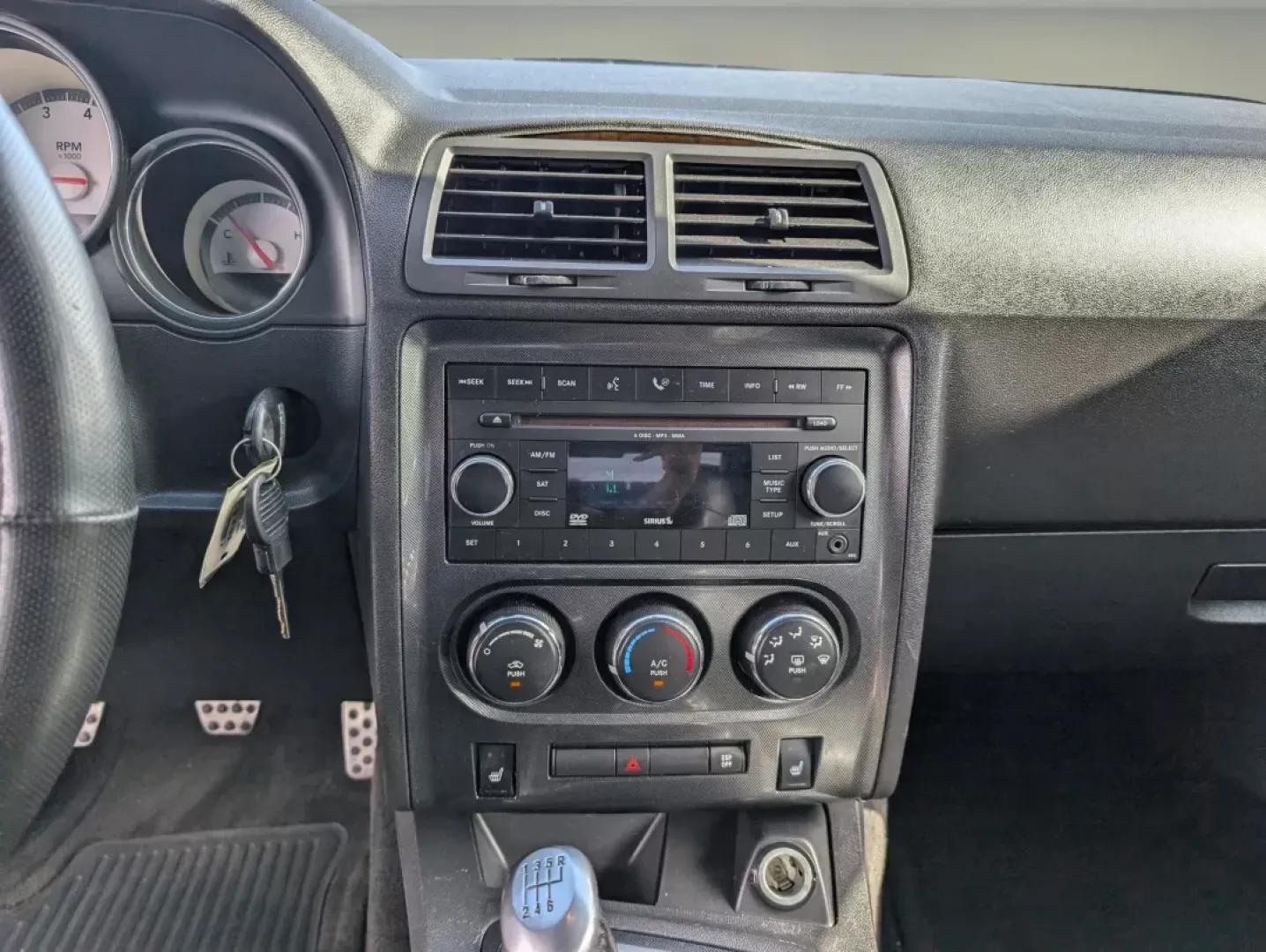 2009 /Dark Slate Gray Dodge Challenger R/T (2B3LJ54T59H) with an Other engine, located at 804 22nd Ave, Phenix City, AL, 36870, (334) 297-1860, 32.484749, -85.024475 - **Unleash the Thrill of the Open Road with This 2009 Dodge Challenger R/T at Gils Auto!**<br /> <br /> Are you looking for a vehicle that embodies power, style, and performance? This 2009 Dodge Challenger R/T is the perfect blend of muscle and modernity, making it an ideal choice for driving enthusi - Photo#14