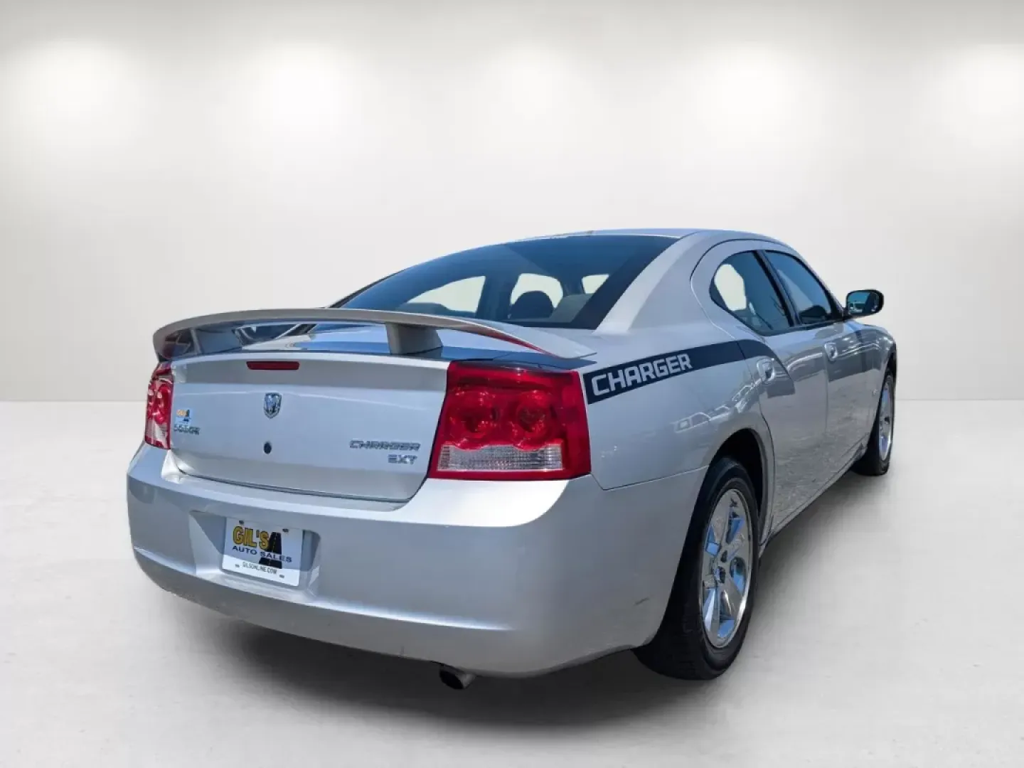 2009 /Dark Slate Gray Dodge Charger SXT (2B3KA33V09H) with an Other engine, located at 804 22nd Ave, Phenix City, AL, 36870, (334) 297-1860, 32.484749, -85.024475 - Step into adventure and embrace the thrill of the open road with the 2009 Dodge Charger SXT, available now at Gils Auto - Columbus #2 in Columbus, GA. This stylish and powerful coupe is perfect for drivers who crave excitement, whether you're commuting to work, embarking on weekend road trips, or si - Photo#4