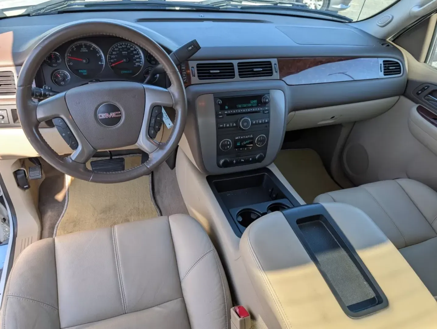 2009 /Very Dark Cashmere/Light Cashmere GMC Sierra 1500 SLT (1GTEC39039Z) with an Other engine, located at 3959 U.S. 80 W, Phenix City, AL, 36870, (334) 297-4885, 32.469296, -85.135185 - **Unleash Adventure with the 2009 GMC Sierra 1500 SLT Perfect for Your Next Journey!**<br /> <br /> If you're looking for a reliable pickup that effortlessly combines style, comfort, and versatility, look no further than the 2009 GMC Sierra 1500 SLT. This extended cab beauty is not just a vehicle; - Photo#14