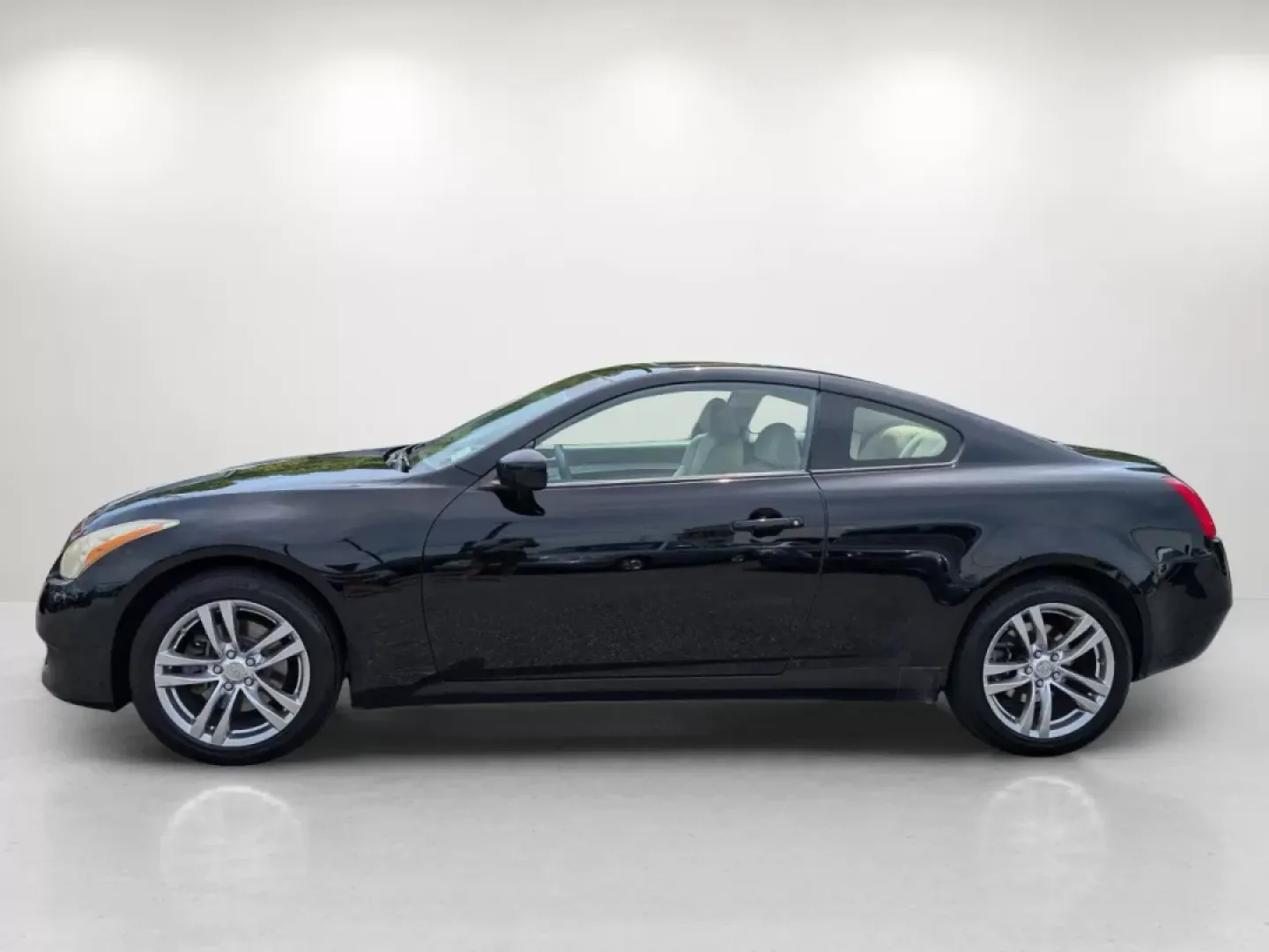 2009 Black Obsidian /Wheat Infiniti G37 Coupe x (JNKCV64F19M) with an Other engine, located at 3959 U.S. 80 W, Phenix City, AL, 36870, (334) 297-4885, 32.469296, -85.135185 - 2009 Infiniti G37 Coupe x - Photo#2