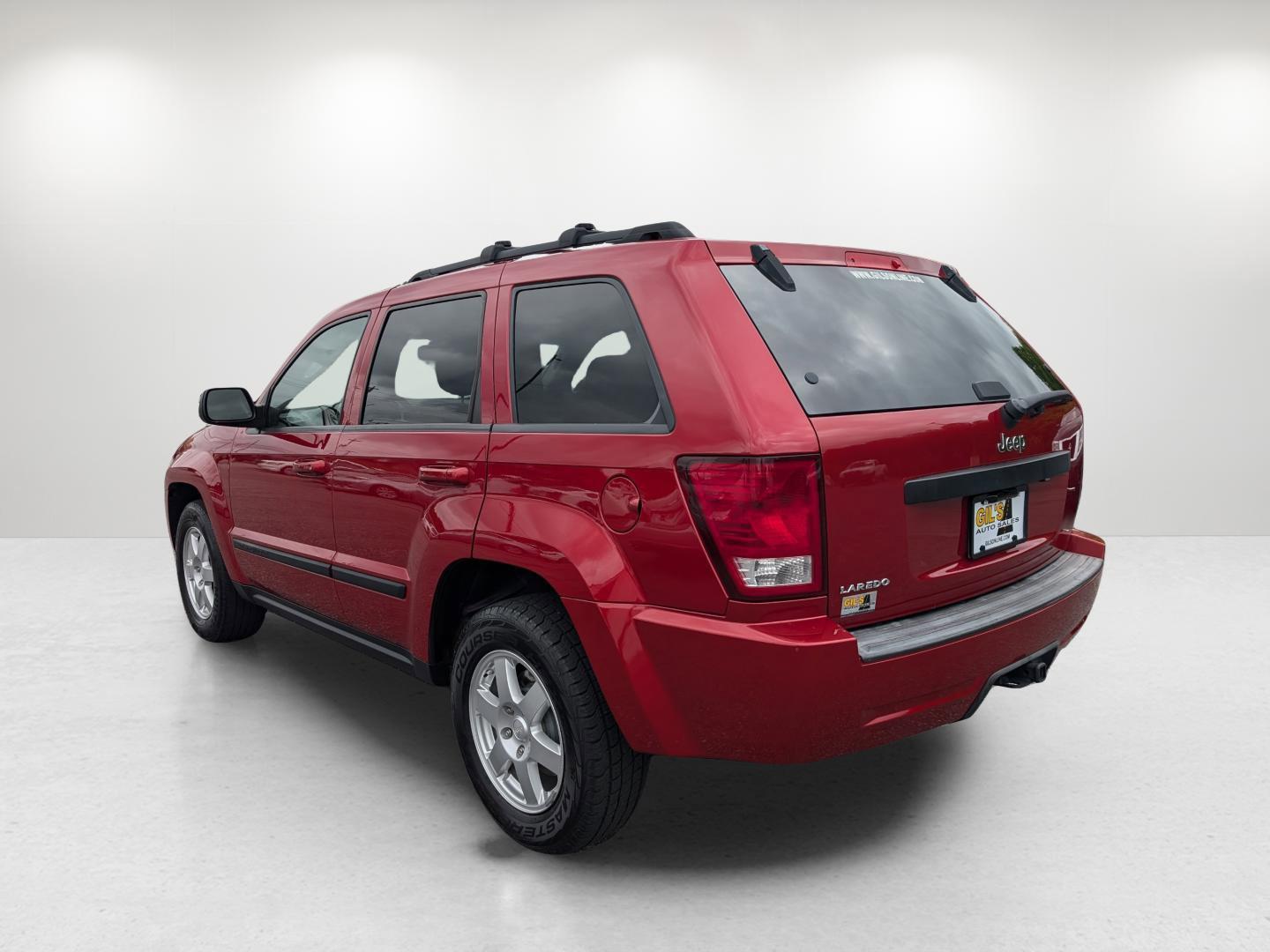 2009 /Khaki Jeep Grand Cherokee Laredo (1J8GS48K59C) with an Gas V6 3.7L/225 engine, 5-Speed Automatic w/OD transmission, located at 7000 Northlake Connector, Columbus, GA, 31904, (706) 987-8085, 32.524975, -84.978134 - 2009 Jeep Grand Cherokee Laredo - Photo#2
