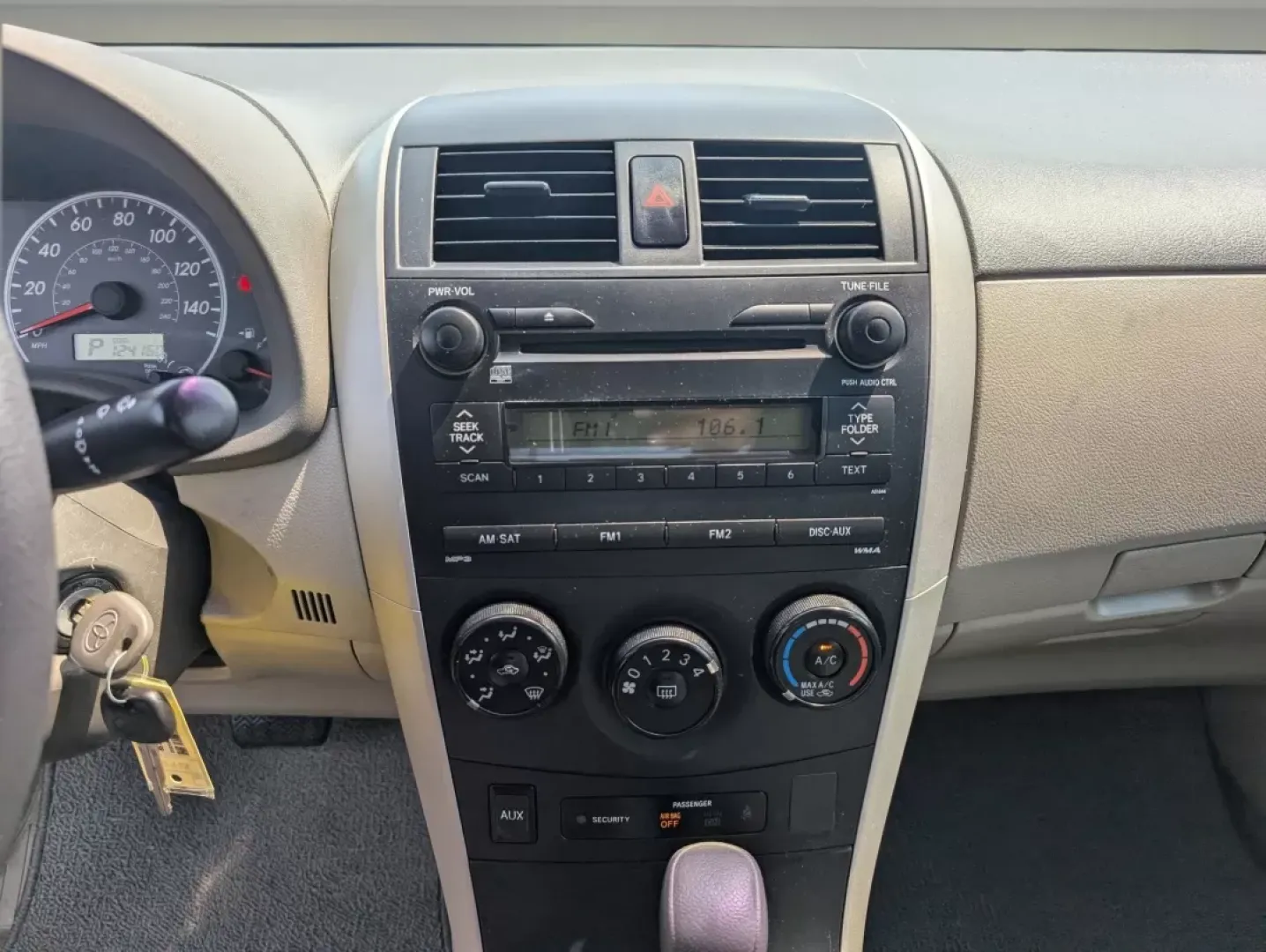 2009 Toyota Corolla LE (1NXBU40E89Z) with an Other engine, located at 1430 Gateway Drive, Opelika, AL, 36801, (334) 239-0944, 32.637871, -85.409790 - **Fuel Your Everyday Adventures with the 2009 Toyota Corolla LE - Perfect for Everyone!**<br /> <br /> If you're seeking a reliable vehicle that effortlessly blends comfort, efficiency, and style, the 2009 Toyota Corolla LE is your perfect match! This compact sedan is ideal for busy professionals, g - Photo#14