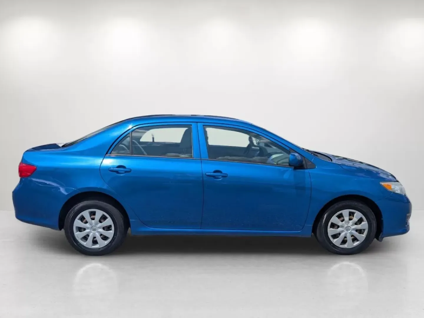2009 Toyota Corolla LE (2T1BU40E69C) with an Other engine, located at 521 Old Farm Lane Rd, Prattville, AL, 36066, (334) 325-1505, 32.482460, -86.416367 - **Experience the Freedom of the Open Road with the 2009 Toyota Corolla!**<br /> <br /> Are you ready to enhance your daily commute or embark on weekend adventures without breaking the bank? Look no further! At Gils Auto in Phenix City, AL, we present an exceptional opportunity to own a reliable and - Photo#3