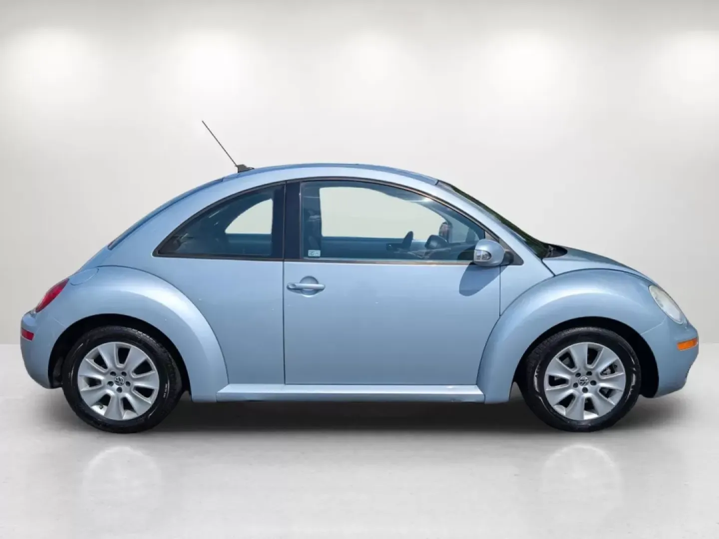 2009 Volkswagen New Beetle Coupe S (3VWPW31C29M) with an Other engine, located at 521 Old Farm Lane Rd, Prattville, AL, 36066, (334) 325-1505, 32.482460, -86.416367 - **Unleash Your Adventurous Spirit with the 2009 Volkswagen New Beetle Coupe!**<br /> <br /> Are you ready to make your daily commute or weekend getaway a little more exciting? At Gils Auto in Phenix City, AL, we're proud to present a stunning 2009 Volkswagen New Beetle Coupe that perfectly blends st - Photo#3