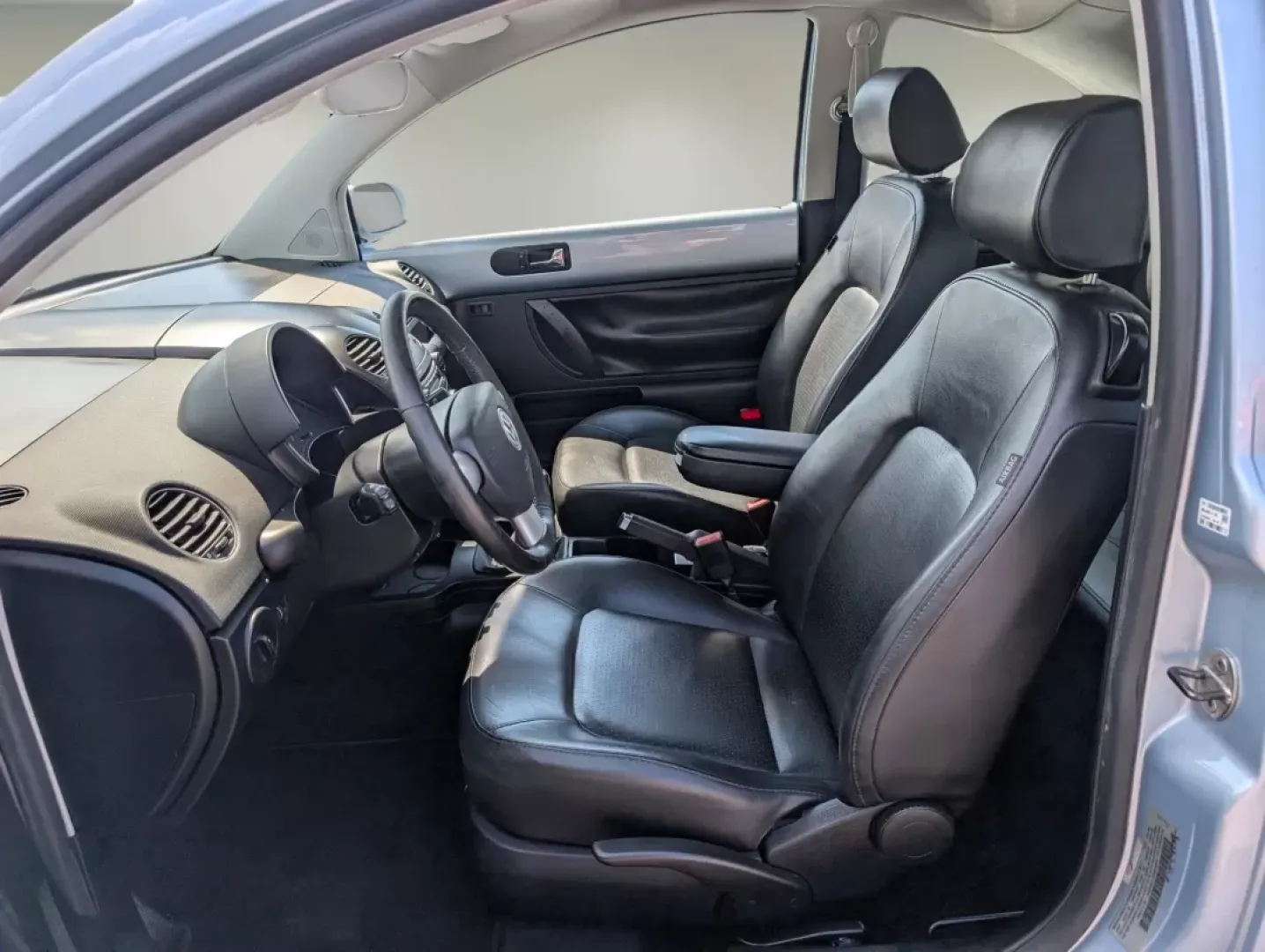 2009 Volkswagen New Beetle Coupe S (3VWPW31C29M) with an Other engine, located at 521 Old Farm Lane Rd, Prattville, AL, 36066, (334) 325-1505, 32.482460, -86.416367 - **Unleash Your Adventurous Spirit with the 2009 Volkswagen New Beetle Coupe!**<br /> <br /> Are you ready to make your daily commute or weekend getaway a little more exciting? At Gils Auto in Phenix City, AL, we're proud to present a stunning 2009 Volkswagen New Beetle Coupe that perfectly blends st - Photo#8