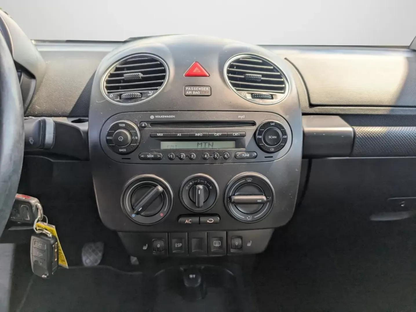 2009 Volkswagen New Beetle Coupe S (3VWPW31C29M) with an Other engine, located at 521 Old Farm Lane Rd, Prattville, AL, 36066, (334) 325-1505, 32.482460, -86.416367 - **Unleash Your Adventurous Spirit with the 2009 Volkswagen New Beetle Coupe!**<br /> <br /> Are you ready to make your daily commute or weekend getaway a little more exciting? At Gils Auto in Phenix City, AL, we're proud to present a stunning 2009 Volkswagen New Beetle Coupe that perfectly blends st - Photo#15