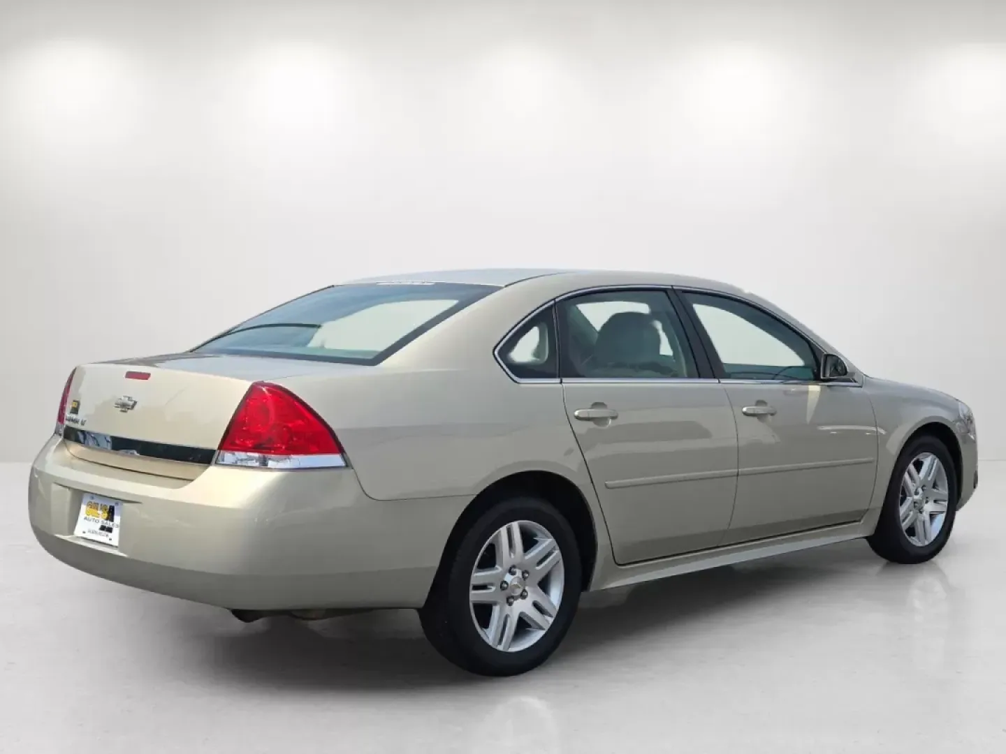 2010 /Neutral Chevrolet Impala LT (2G1WB5EN7A1) with an Other engine, located at 1430 Gateway Drive, Opelika, AL, 36801, (334) 239-0944, 32.637871, -85.409790 - **Discover the Perfect Family Sedan: 2010 Chevrolet Impala LT at Gils Auto in Phenix City, AL**<br /> <br /> Are you searching for a reliable vehicle that offers comfort, space, and style for your family or daily commute? Look no further than this stunning 2010 Chevrolet Impala LT, available now at - Photo#4