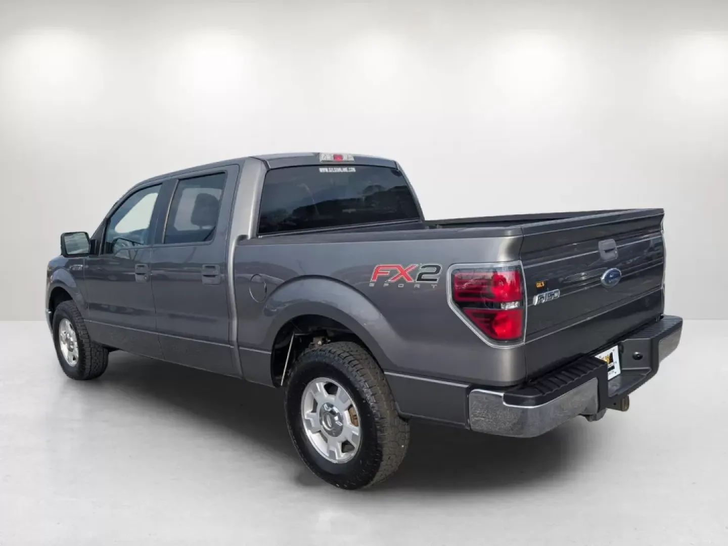 2010 Ford F-150 XLT (1FTEW1C82AF) with an Other engine, located at 1430 Gateway Drive, Opelika, AL, 36801, (334) 239-0944, 32.637871, -85.409790 - Are you ready to elevate your weekend adventures or enhance your daily commute? Look no further than this rugged yet refined 2010 Ford F-150 XLT, now available at Gils Auto in Phenix City, AL. This versatile crew cab pickup truck is perfect for growing families, outdoor enthusiasts, or anyone who ne - Photo#6