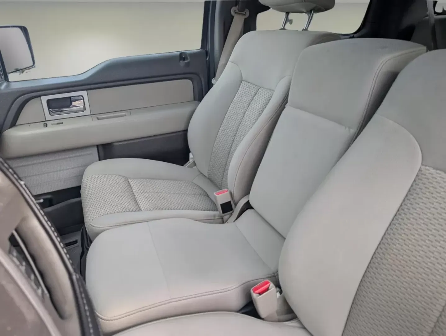 2010 Ford F-150 XLT (1FTEW1C82AF) with an Other engine, located at 1430 Gateway Drive, Opelika, AL, 36801, (334) 239-0944, 32.637871, -85.409790 - Are you ready to elevate your weekend adventures or enhance your daily commute? Look no further than this rugged yet refined 2010 Ford F-150 XLT, now available at Gils Auto in Phenix City, AL. This versatile crew cab pickup truck is perfect for growing families, outdoor enthusiasts, or anyone who ne - Photo#10