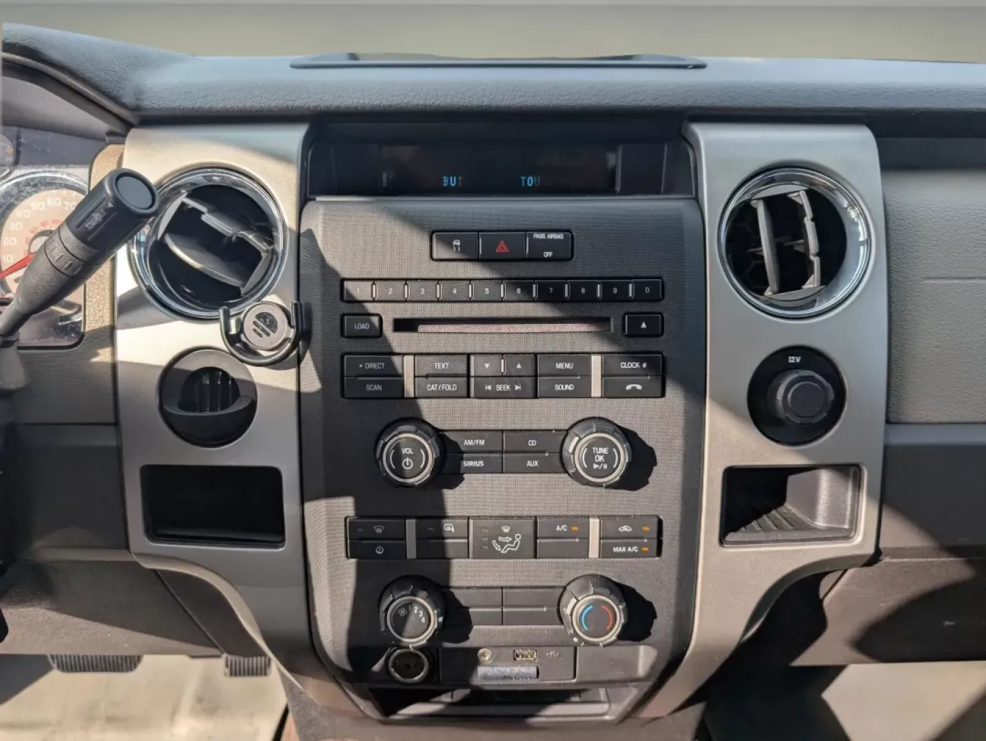 2010 Ford F-150 XLT (1FTEW1C82AF) with an Other engine, located at 1430 Gateway Drive, Opelika, AL, 36801, (334) 239-0944, 32.637871, -85.409790 - Are you ready to elevate your weekend adventures or enhance your daily commute? Look no further than this rugged yet refined 2010 Ford F-150 XLT, now available at Gils Auto in Phenix City, AL. This versatile crew cab pickup truck is perfect for growing families, outdoor enthusiasts, or anyone who ne - Photo#15