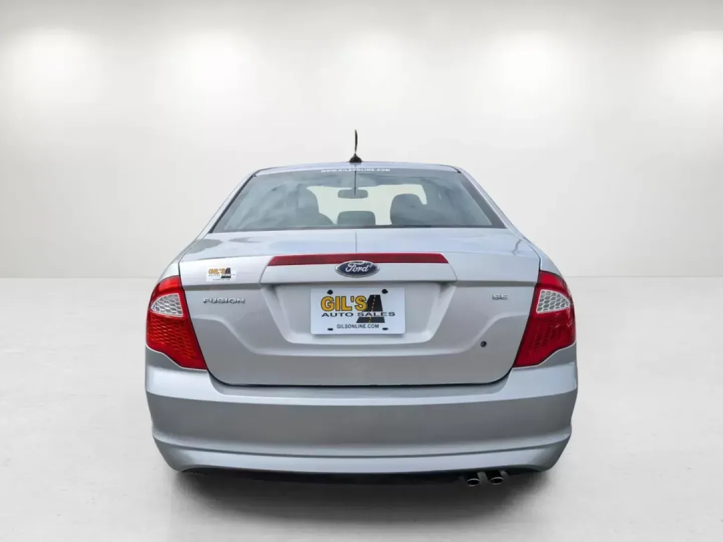 2010 Ford Fusion SE (3FAHP0HA6AR) with an Gas I4 2.5L/152 engine, located at 1430 Gateway Drive, Opelika, AL, 36801, (334) 239-0944, 32.637871, -85.409790 - **Discover Your Next Adventure with the 2010 Ford Fusion SE at Gils Auto - Opelika!**<br /> <br /> Are you searching for a sleek sedan that perfectly balances style, comfort, and performance for your daily drives around Opelika, AL? Look no further! The 2010 Ford Fusion SE is the ideal car for those - Photo#5