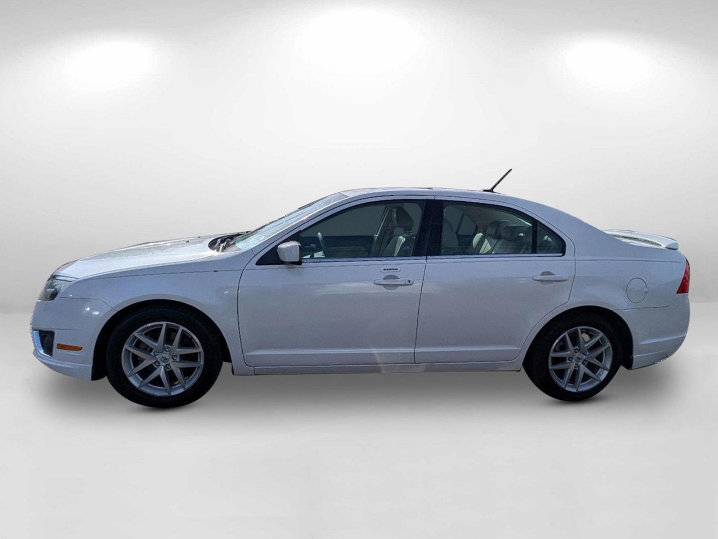 2010 Ford Fusion SEL (3FAHP0JA0AR) with an Gas I4 2.5L/152 engine, 6-Speed Automatic transmission, located at 804 22nd Ave, Phenix City, AL, 36870, (334) 297-1860, 32.484749, -85.024475 - 2010 Ford Fusion SEL - Photo#11