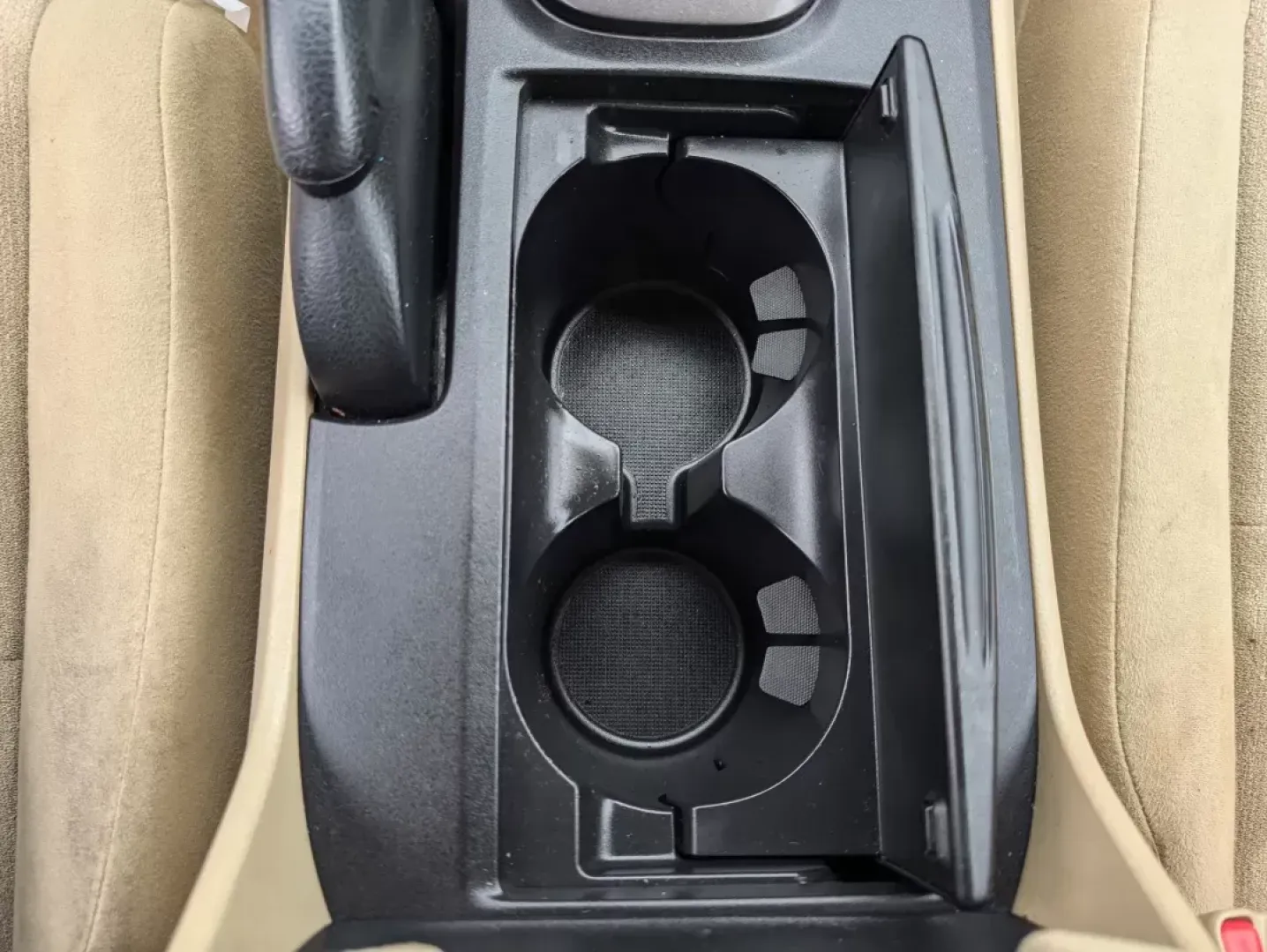 2010 Honda Accord Sdn LX (1HGCP2F34AA) with an Gas I4 2.4L/144 engine, 5-Speed Automatic transmission, located at 7000 Northlake Connector, Columbus, GA, 31904, (706) 987-8085, 32.524975, -84.978134 - 2010 Honda Accord Sdn LX - Photo#14