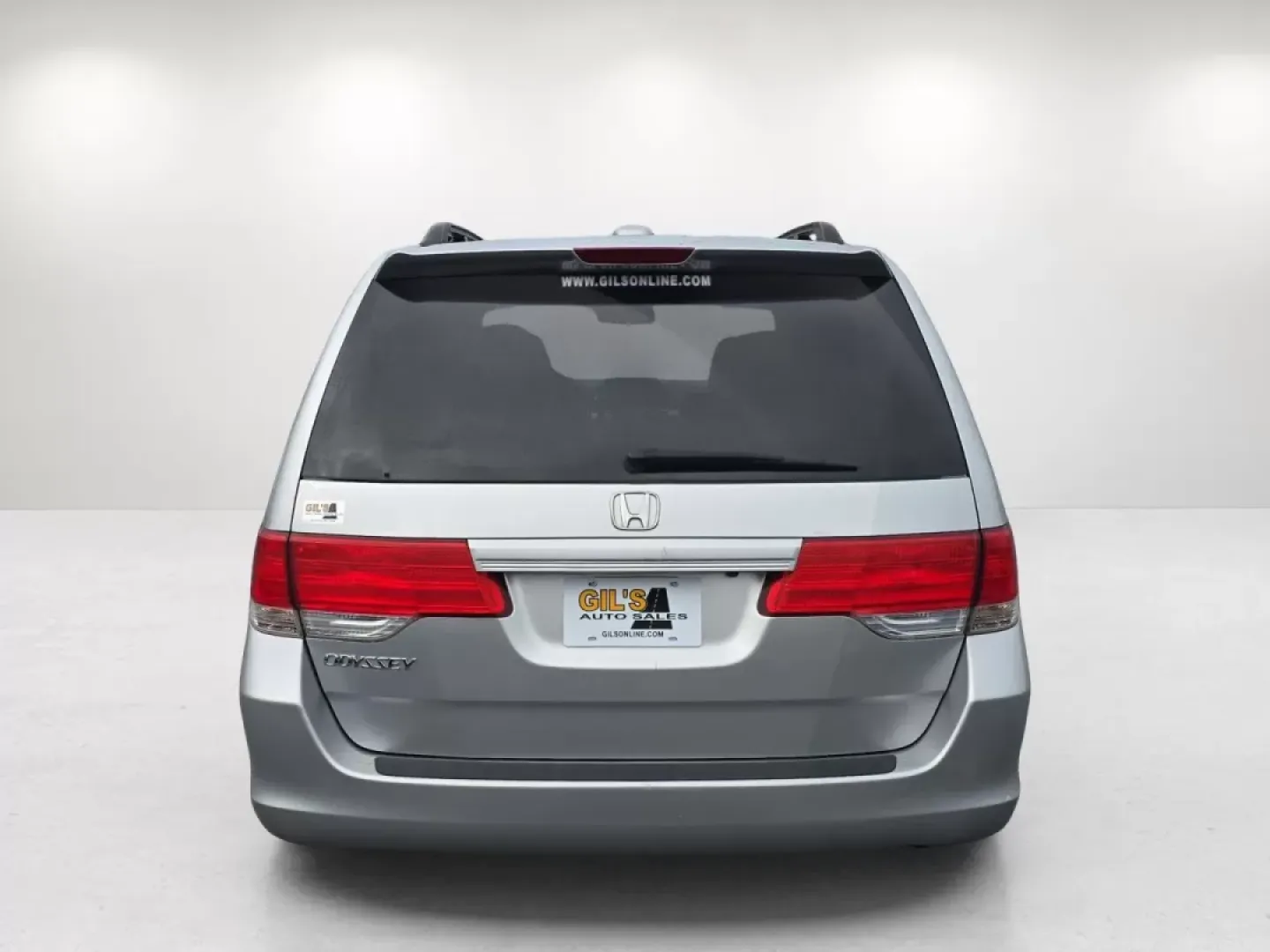 2010 Honda Odyssey EX-L (5FNRL3H70AB) with an Other engine, located at 1430 Gateway Drive, Opelika, AL, 36801, (334) 239-0944, 32.637871, -85.409790 - **Experience the Joy of Family Adventures with This 2010 Honda Odyssey EX-L!**<br /> <br /> Are you looking for the perfect vehicle to elevate your family outings and weekend getaways? Look no further! At Gils Auto in Phenix City, AL, we understand that life is about creating unforgettable memories, - Photo#5