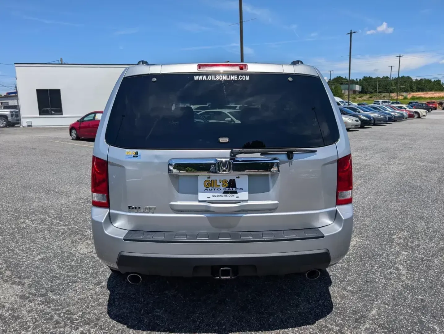 2010 Honda Pilot EX (5FNYF3H47AB) with an Other engine, located at 3959 U.S. 80 W, Phenix City, AL, 36870, (334) 297-4885, 32.469296, -85.135185 - **Explore Life in Comfort and Style with the 2010 Honda Pilot at Gils Auto!**<br /> <br /> Are you searching for a dependable SUV that can handle everything from family road trips to daily commutes? Look no further! The 2010 Honda Pilot EX is designed specifically for those who need a versatile vehi - Photo#4