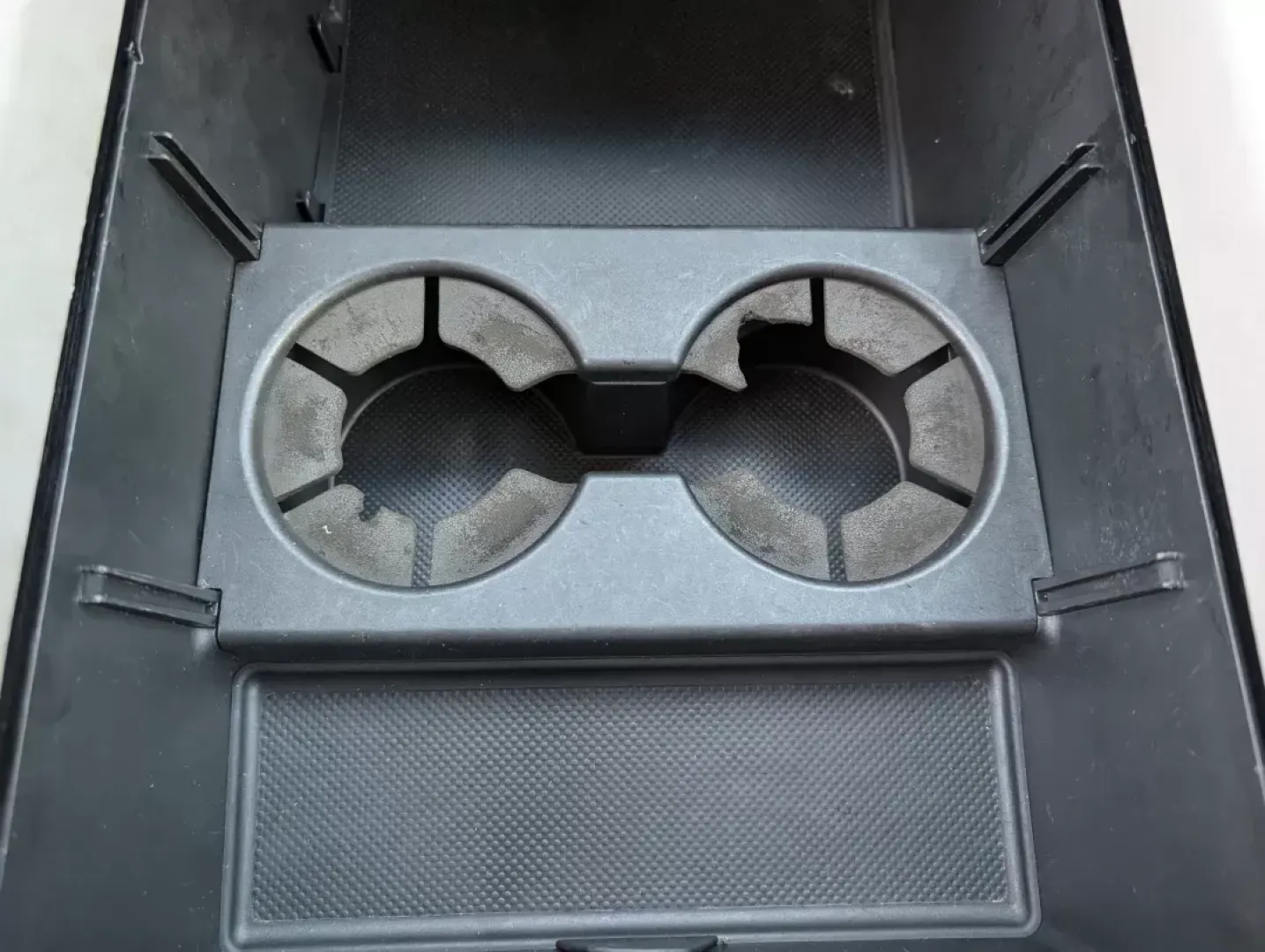 2010 Honda Pilot EX (5FNYF3H47AB) with an Other engine, located at 3959 U.S. 80 W, Phenix City, AL, 36870, (334) 297-4885, 32.469296, -85.135185 - **Explore Life in Comfort and Style with the 2010 Honda Pilot at Gils Auto!**<br /> <br /> Are you searching for a dependable SUV that can handle everything from family road trips to daily commutes? Look no further! The 2010 Honda Pilot EX is designed specifically for those who need a versatile vehi - Photo#12