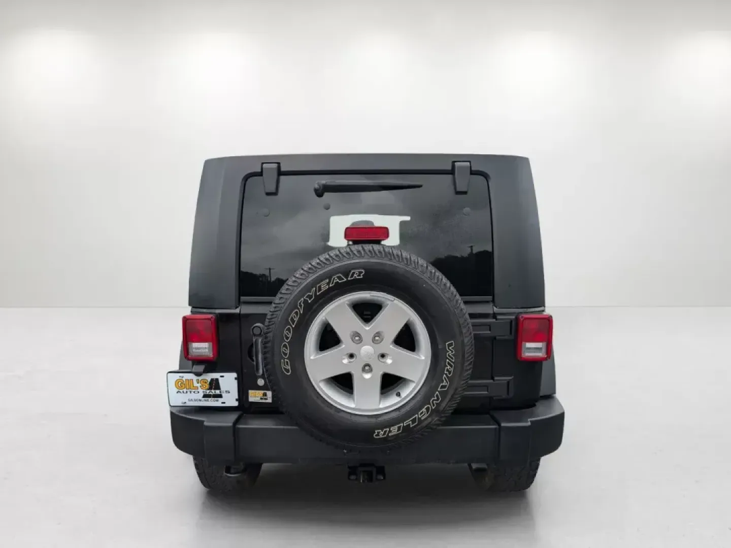 2010 /Dark Slate Gray/Medium Slate Gray Jeep Wrangler Unlimited Sport (1J4BA3H18AL) with an Gas V6 3.8L/231 engine, 4-Speed Automatic transmission, located at 3959 U.S. 80 W, Phenix City, AL, 36870, (334) 297-4885, 32.469296, -85.135185 - 2010 Jeep Wrangler Unlimited Sport - Photo#5