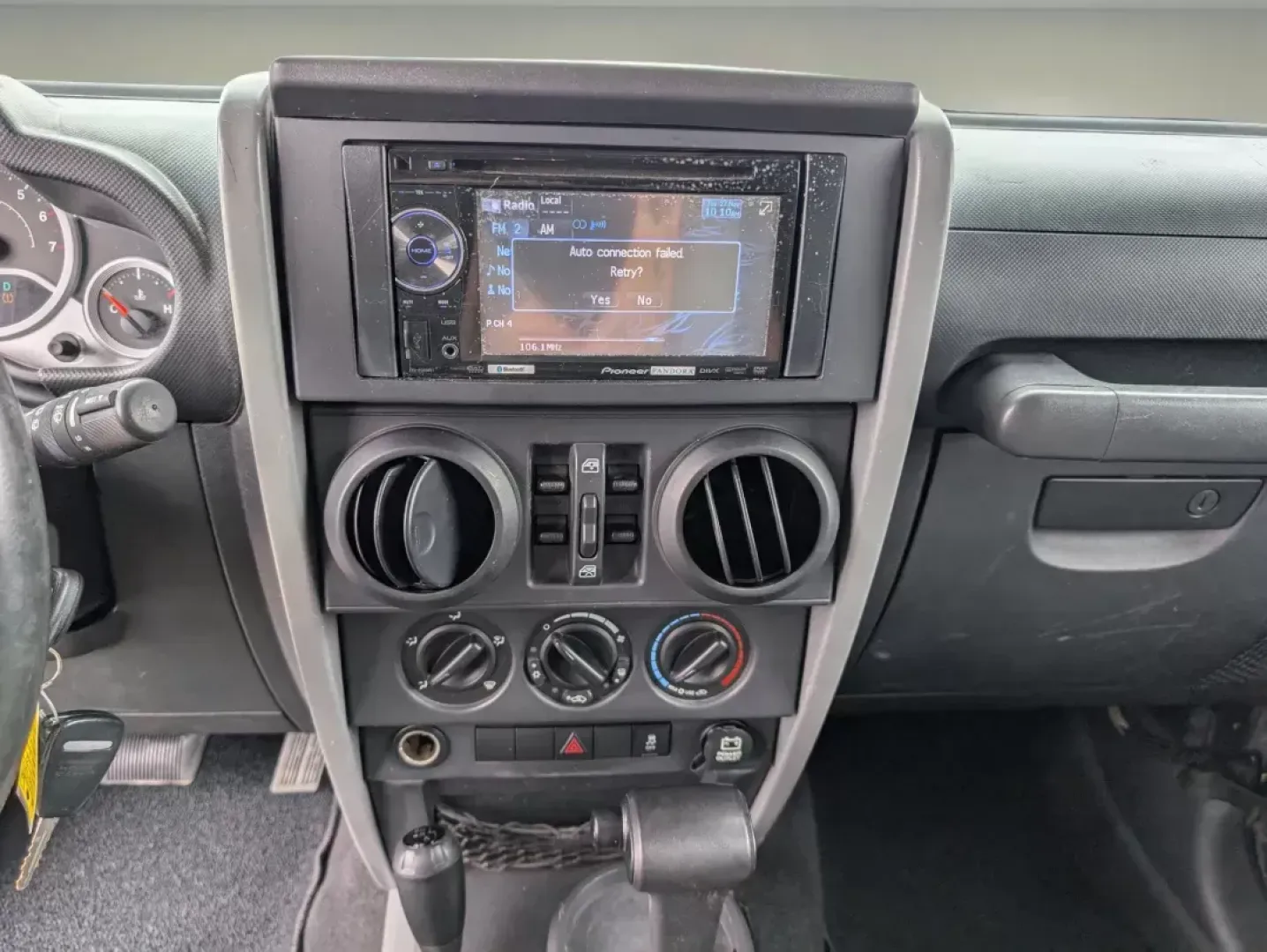 2010 /Dark Slate Gray/Medium Slate Gray Jeep Wrangler Unlimited Sport (1J4BA3H18AL) with an Gas V6 3.8L/231 engine, 4-Speed Automatic transmission, located at 3959 U.S. 80 W, Phenix City, AL, 36870, (334) 297-4885, 32.469296, -85.135185 - 2010 Jeep Wrangler Unlimited Sport - Photo#14