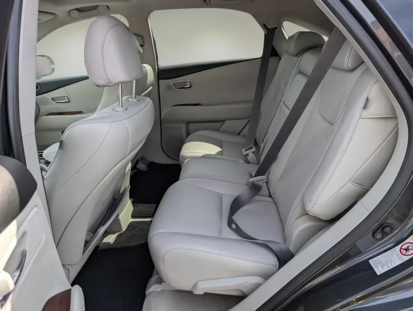 2010 Lexus RX 350 (2T2BK1BA8AC) with an Gas V6 3.5L/211 engine, 6-Speed Automatic w/OD Sequential-Shift transmission, located at 5115 14th Ave., Columbus, GA, 31904, (706) 323-0345, 32.511494, -84.971046 - 2010 Lexus RX 350 - Photo#10