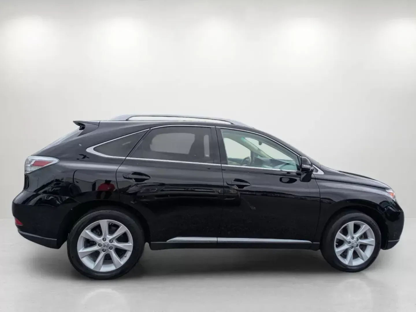 2010 Lexus RX 350 (2T2BK1BA0AC) with an Other engine, located at 3959 U.S. 80 W, Phenix City, AL, 36870, (334) 297-4885, 32.469296, -85.135185 - **Discover Your Next Adventure with the 2010 Lexus RX 350 at Gils Auto!**<br /> <br /> Are you ready to elevate your journey? The 2010 Lexus RX 350 is the ultimate SUV that perfectly blends luxury, performance, and practicality, making it a fantastic choice for families, commuters, and weekend adven - Photo#3