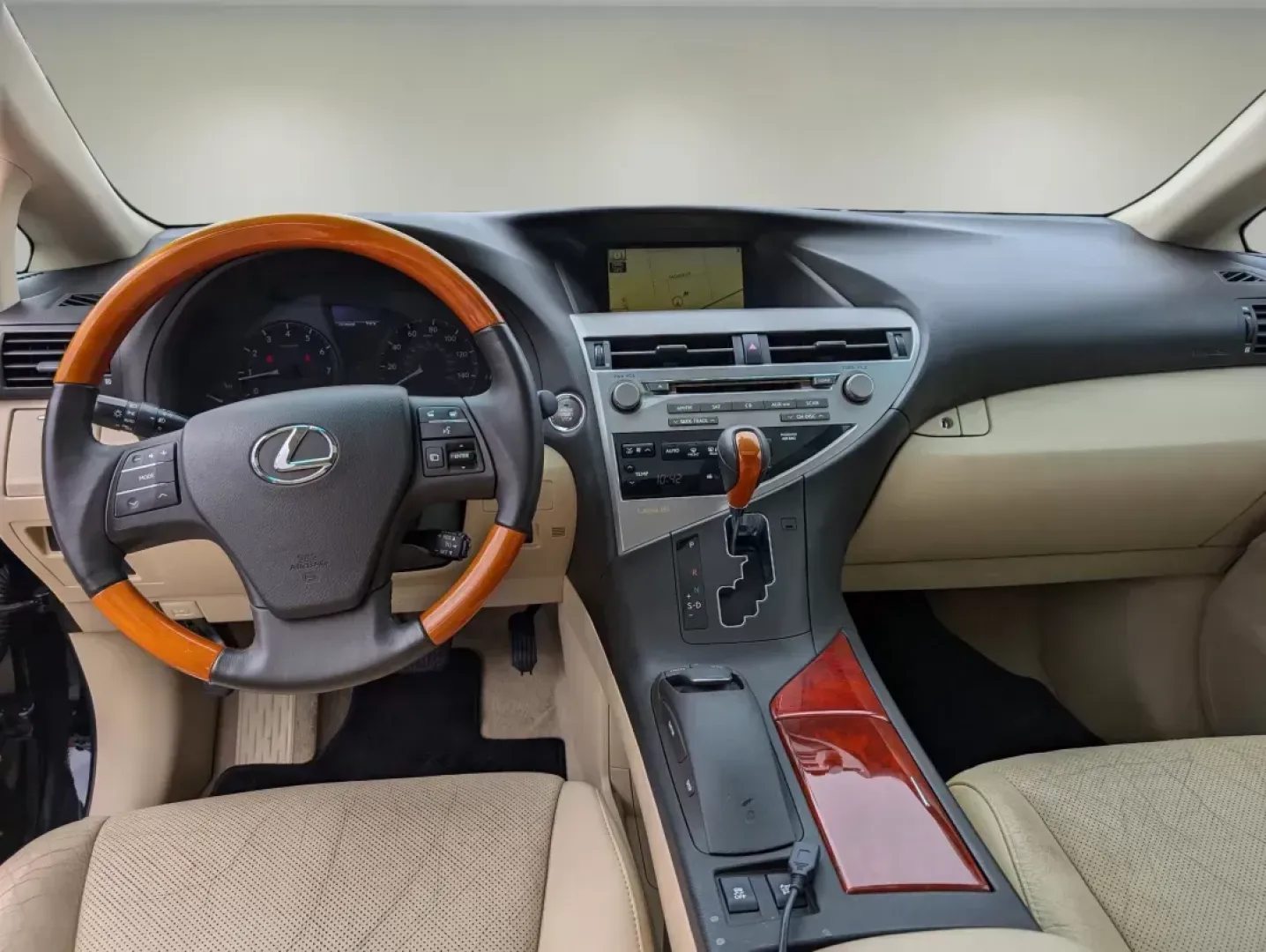 2010 Lexus RX 350 (2T2BK1BA0AC) with an Other engine, located at 3959 U.S. 80 W, Phenix City, AL, 36870, (334) 297-4885, 32.469296, -85.135185 - **Discover Your Next Adventure with the 2010 Lexus RX 350 at Gils Auto!**<br /> <br /> Are you ready to elevate your journey? The 2010 Lexus RX 350 is the ultimate SUV that perfectly blends luxury, performance, and practicality, making it a fantastic choice for families, commuters, and weekend adven - Photo#11