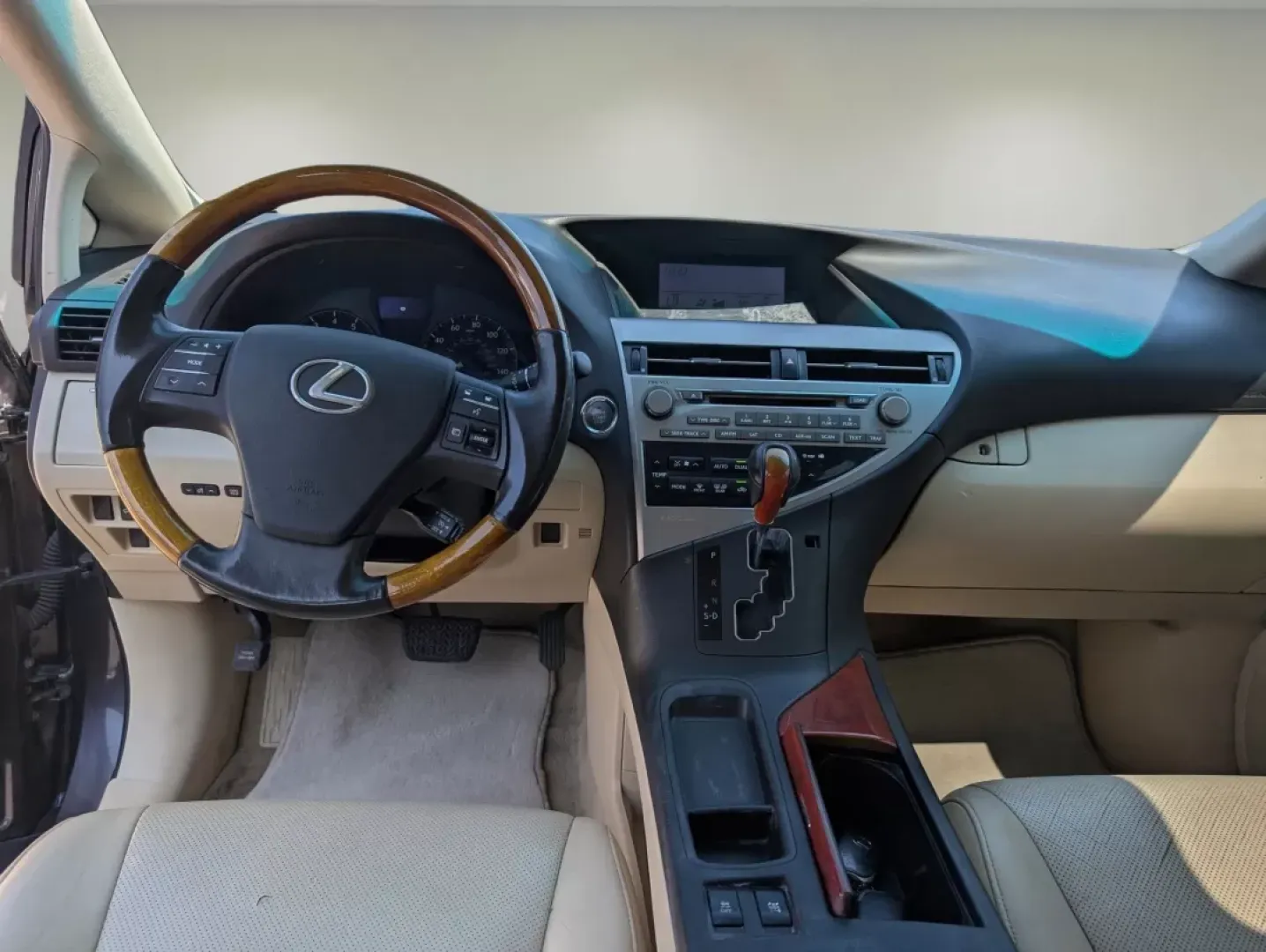 2010 Lexus RX 350 (2T2BK1BA3AC) with an Other engine, located at 1430 Gateway Drive, Opelika, AL, 36801, (334) 239-0944, 32.637871, -85.409790 - Are you searching for the perfect SUV that seamlessly blends comfort, reliability, and performance for your daily adventures or weekend getaways? Look no further than this stunning **2010 Lexus RX 350**, available now at **Gils Auto** in **Phenix City, AL**. This versatile all-wheel-drive SUV is not - Photo#11