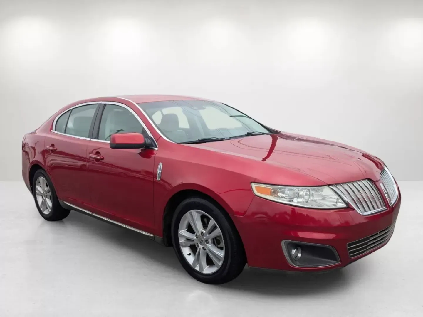 2010 Lincoln MKS (1LNHL9DR0AG) with an Other engine, located at 1430 Gateway Drive, Opelika, AL, 36801, (334) 239-0944, 32.637871, -85.409790 - **Elevate Your Daily Drive: Discover the 2010 Lincoln MKS at Gils Auto in Phenix City!**<br /> <br /> Are you on the hunt for a stylish and comfortable sedan that seamlessly fits into your busy lifestyle? Look no further than the 2010 Lincoln MKS, now available at Gils Auto, your trusted Buy Here Pa - Photo#2