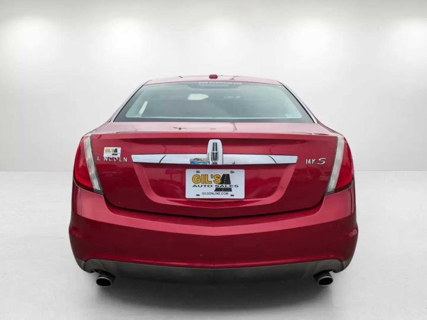 2010 Lincoln MKS (1LNHL9DR0AG) with an Other engine, located at 1430 Gateway Drive, Opelika, AL, 36801, (334) 239-0944, 32.637871, -85.409790 - **Elevate Your Daily Drive: Discover the 2010 Lincoln MKS at Gils Auto in Phenix City!**<br /> <br /> Are you on the hunt for a stylish and comfortable sedan that seamlessly fits into your busy lifestyle? Look no further than the 2010 Lincoln MKS, now available at Gils Auto, your trusted Buy Here Pa - Photo#5