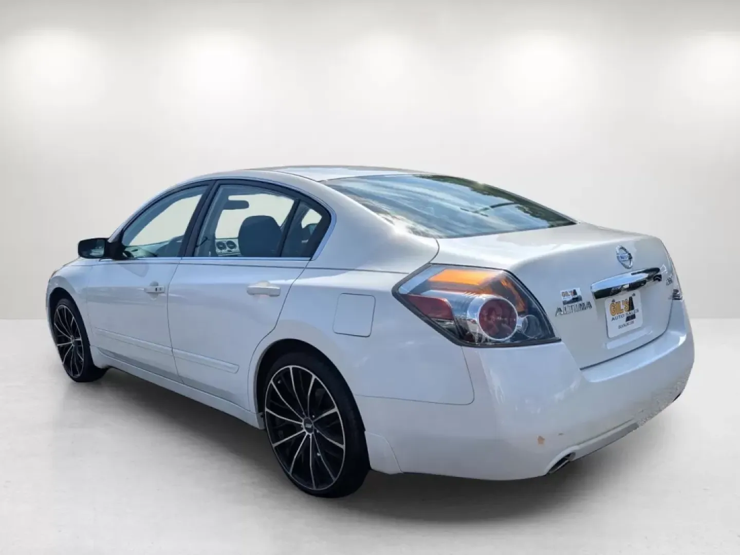 2010 Winter Frost Pearl /Charcoal Nissan Altima 2.5 S (1N4AL2AP9AN) with an Other engine, located at 521 Old Farm Lane Rd, Prattville, AL, 36066, (334) 325-1505, 32.482460, -86.416367 - Discover the perfect blend of style, comfort, and affordability with this 2010 Nissan Altima 2.5 S, ideal for budget-conscious buyers searching for a reliable sedan that fits seamlessly into their busy lifestyles. Whether you're commuting to work, running errands around Phenix City, or embarking on - Photo#7