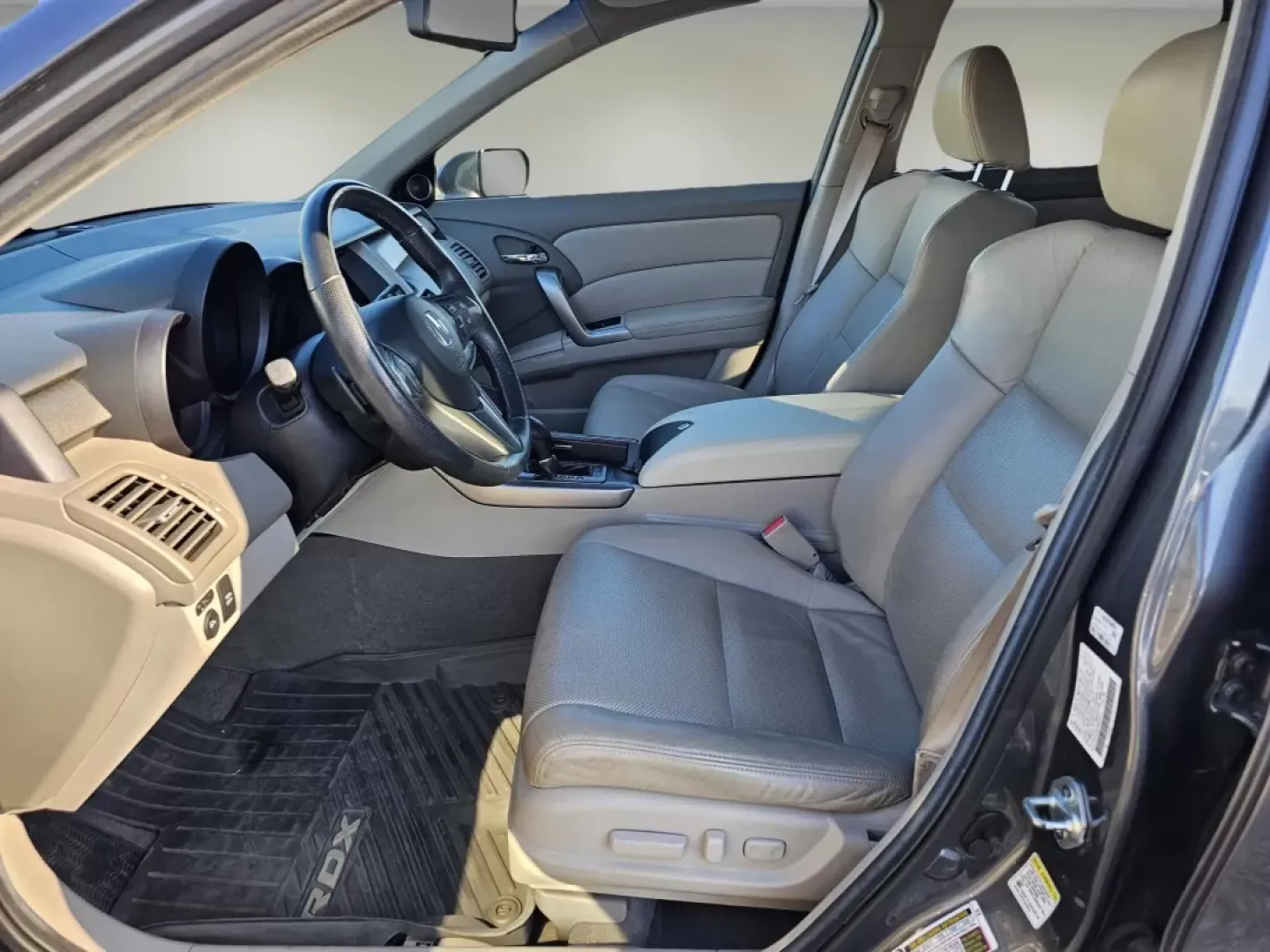 2011 Acura RDX (5J8TB2H23BA) with an Other engine, located at 5115 14th Ave., Columbus, GA, 31904, (706) 323-0345, 32.511494, -84.971046 - **Elevate Your Adventures with the 2011 Acura RDX at Gils Auto - Phenix City!**<br /> <br /> Are you ready to experience the perfect blend of style, comfort, and versatility? The 2011 Acura RDX is your ideal companion for weekend getaways, family outings, or daily commutes. With a sporty utility des - Photo#9