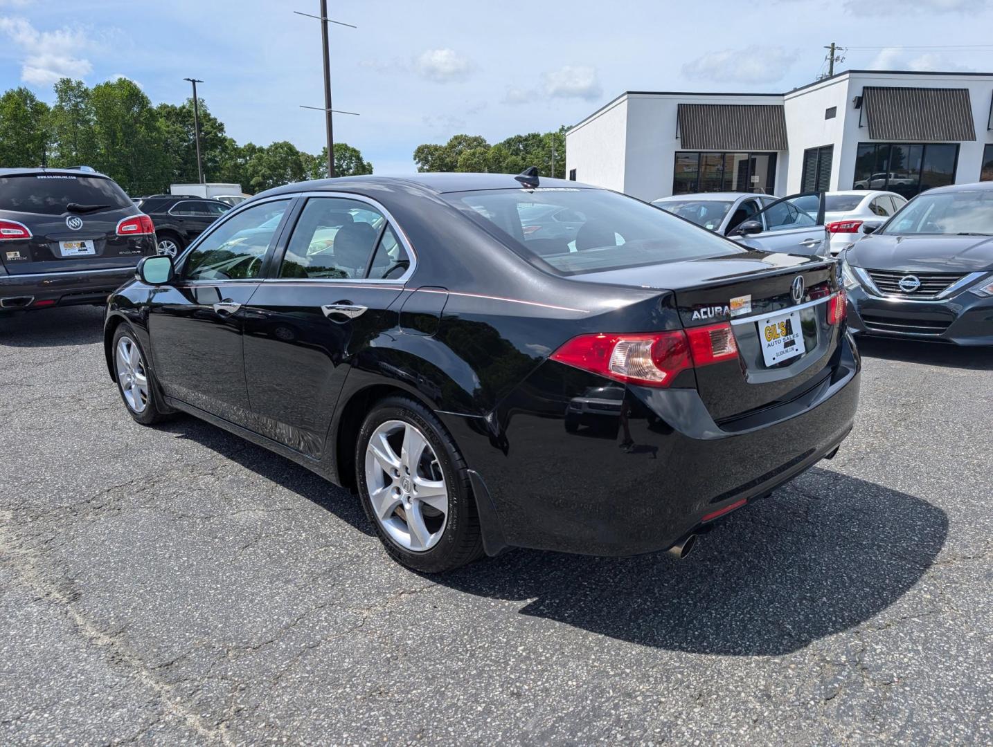 2011 Acura TSX (JH4CU2F66BC) with an Gas I4 2.4L/144 engine, 5-Speed Automatic transmission, located at 3959 U.S. 80 W, Phenix City, AL, 36870, (334) 297-4885, 32.469296, -85.135185 - 2011 Acura TSX - Photo#6