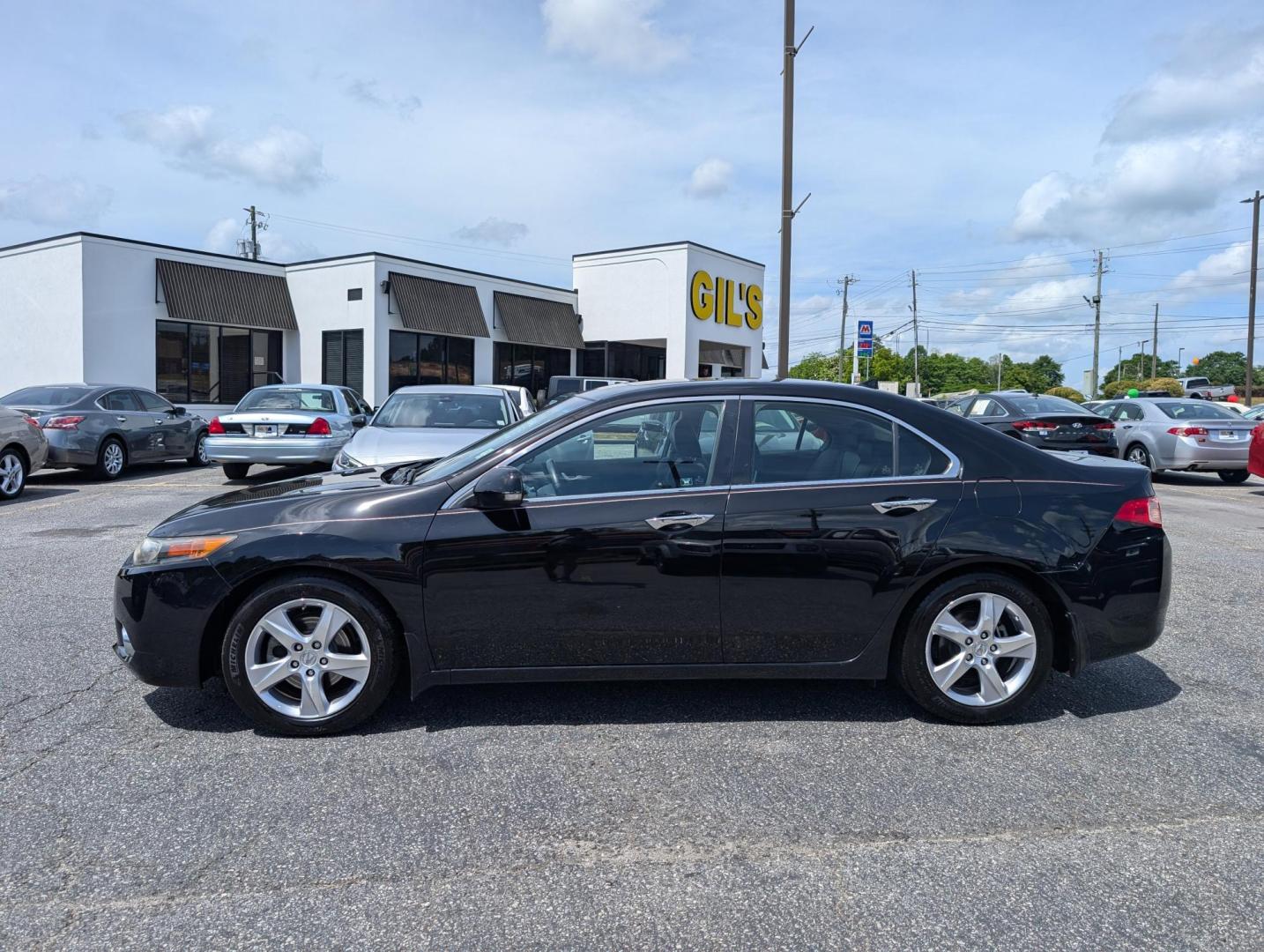 2011 Acura TSX (JH4CU2F66BC) with an Gas I4 2.4L/144 engine, 5-Speed Automatic transmission, located at 3959 U.S. 80 W, Phenix City, AL, 36870, (334) 297-4885, 32.469296, -85.135185 - 2011 Acura TSX - Photo#7
