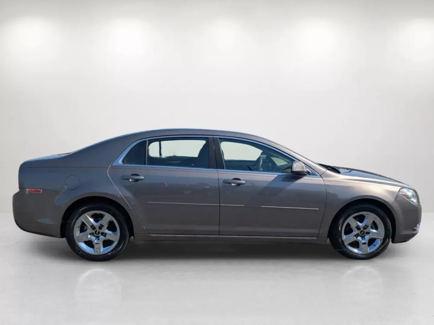 2011 /Cocoa/Cashmere Chevrolet Malibu LT w/1LT (1G1ZC5E19BF) with an Other engine, located at 3959 U.S. 80 W, Phenix City, AL, 36870, (334) 297-4885, 32.469296, -85.135185 - Looking for a reliable vehicle that fits your lifestyle and budget? Whether you're commuting to work, shuttling the kids around, or heading out for a weekend adventure, the 2011 Chevrolet Malibu LT w/1LT is the perfect companion. With its sleek design and thoughtful features, this sedan offers comfo - Photo#3