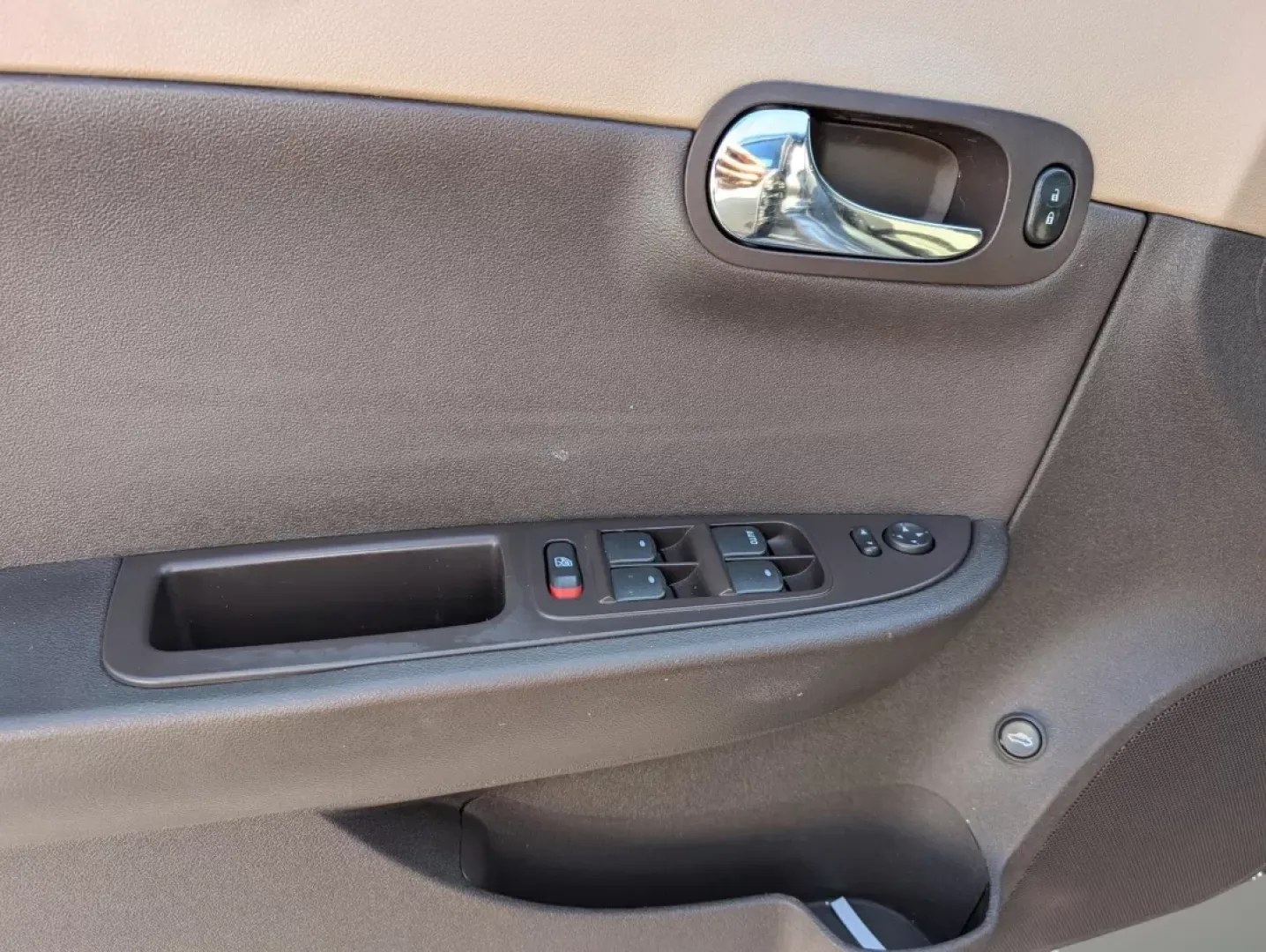 2011 /Cocoa/Cashmere Chevrolet Malibu LT w/1LT (1G1ZC5E19BF) with an Other engine, located at 3959 U.S. 80 W, Phenix City, AL, 36870, (334) 297-4885, 32.469296, -85.135185 - Looking for a reliable vehicle that fits your lifestyle and budget? Whether you're commuting to work, shuttling the kids around, or heading out for a weekend adventure, the 2011 Chevrolet Malibu LT w/1LT is the perfect companion. With its sleek design and thoughtful features, this sedan offers comfo - Photo#8