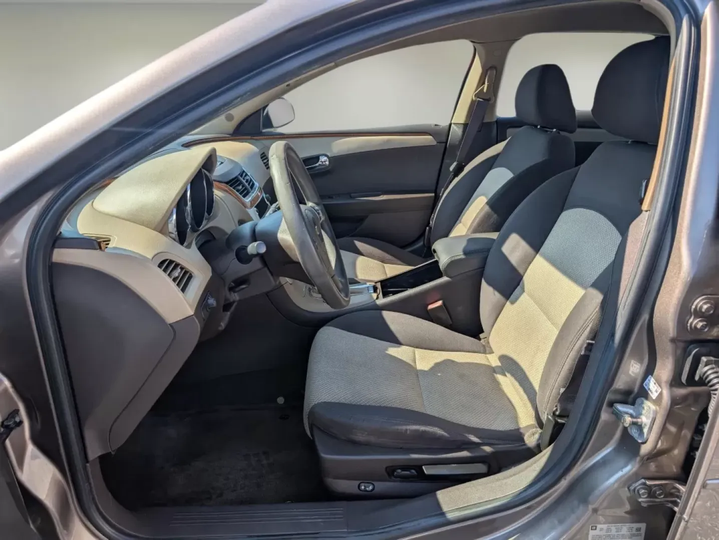 2011 /Cocoa/Cashmere Chevrolet Malibu LT w/1LT (1G1ZC5E19BF) with an Other engine, located at 3959 U.S. 80 W, Phenix City, AL, 36870, (334) 297-4885, 32.469296, -85.135185 - Looking for a reliable vehicle that fits your lifestyle and budget? Whether you're commuting to work, shuttling the kids around, or heading out for a weekend adventure, the 2011 Chevrolet Malibu LT w/1LT is the perfect companion. With its sleek design and thoughtful features, this sedan offers comfo - Photo#9