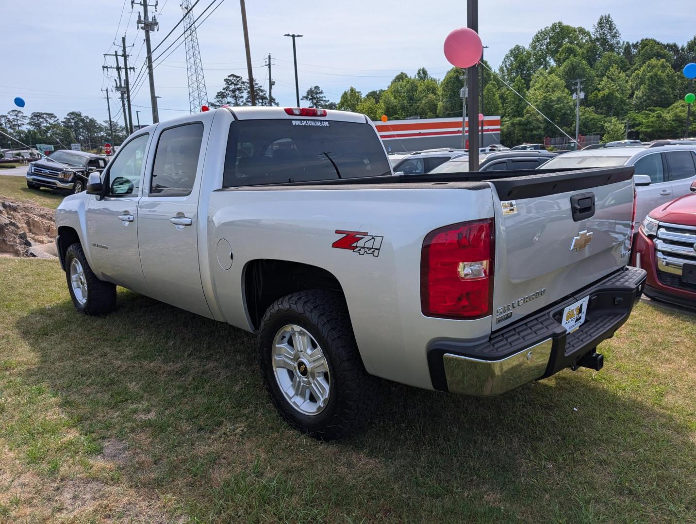 2011 /Light Titanium/Dark Titanium Chevrolet Silverado 1500 LTZ (3GCPKTE35BG) with an Gas/Ethanol V8 5.3L/323 engine, 6-Speed Automatic transmission, located at 3959 U.S. 80 W, Phenix City, AL, 36870, (334) 297-4885, 32.469296, -85.135185 - 2011 Chevrolet Silverado 1500 LTZ - Photo#6