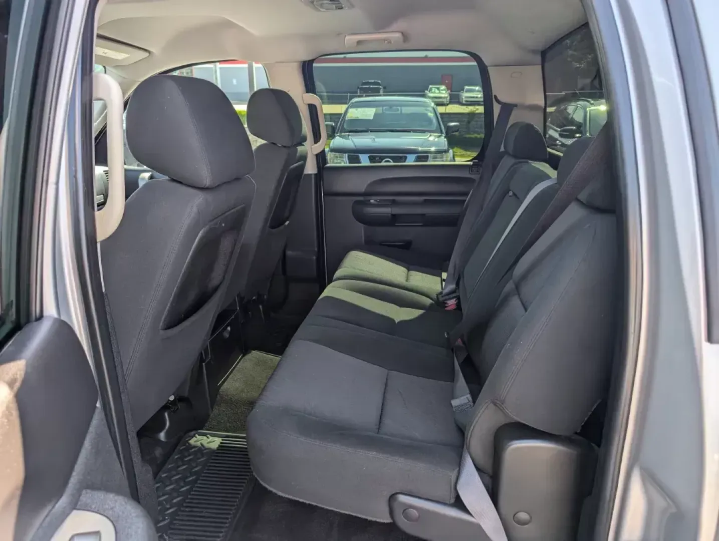2011 /Ebony Chevrolet Silverado 1500 LT (3GCPCSE06BG) with an Other engine, located at 3959 U.S. 80 W, Phenix City, AL, 36870, (334) 297-4885, 32.469296, -85.135185 - **Unleash Your Adventurous Spirit with the 2011 Chevrolet Silverado 1500 LT** <br /> <br /> Are you ready to elevate your weekend getaways and daily commutes? The 2011 Chevrolet Silverado 1500 LT is the perfect companion for those who crave adventure without sacrificing comfort. Whether you're load - Photo#11